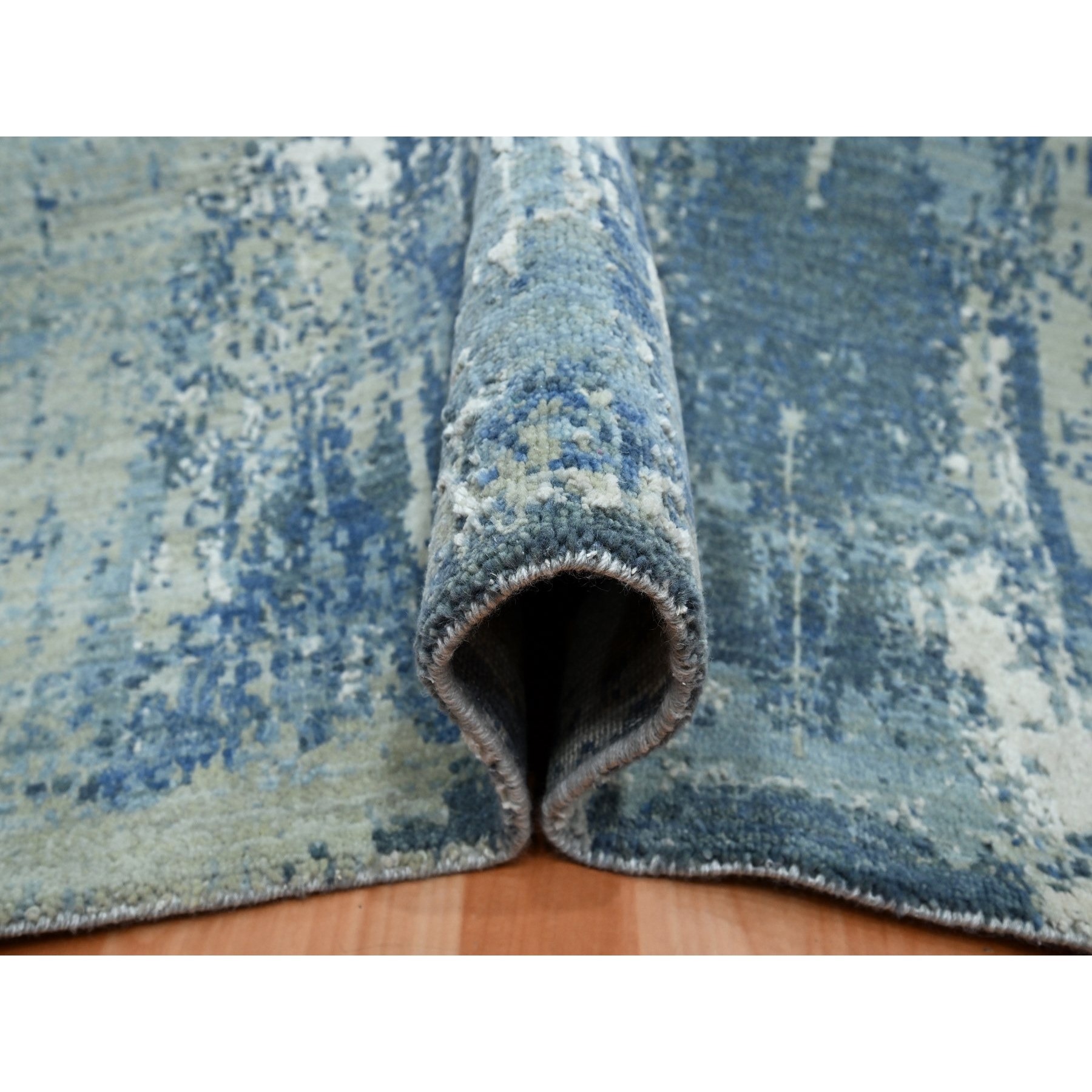 6'x9'2" Cerulean Blue, Abstract Design, Denser Weave, Hi-Low Pile, Pure Wool, Hand Knotted, Oriental Rug HR75534 - Image 5