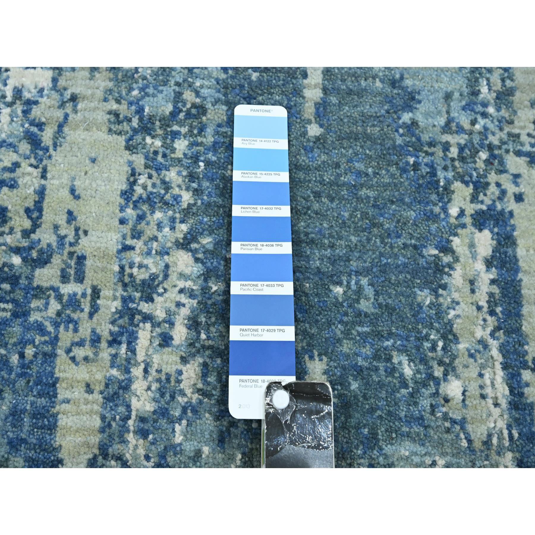 6'x9'2" Cerulean Blue, Abstract Design, Denser Weave, Hi-Low Pile, Pure Wool, Hand Knotted, Oriental Rug HR75534 - Image 7
