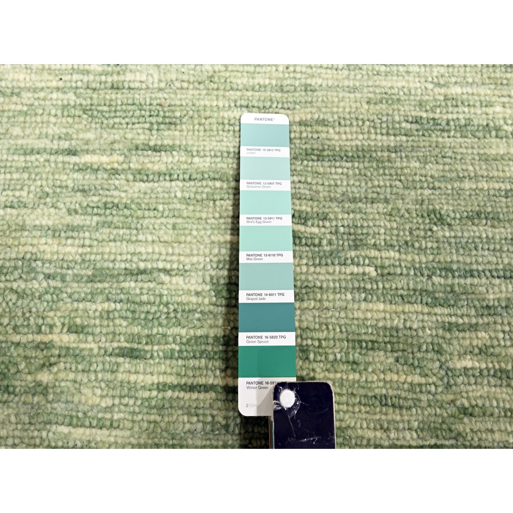 9'4"x12'4" Mist Green, Modern Plain Design, Borderless, Densely Woven, Pure Wool, Hand Knotted, Oriental Rug HR76080 - Image 7