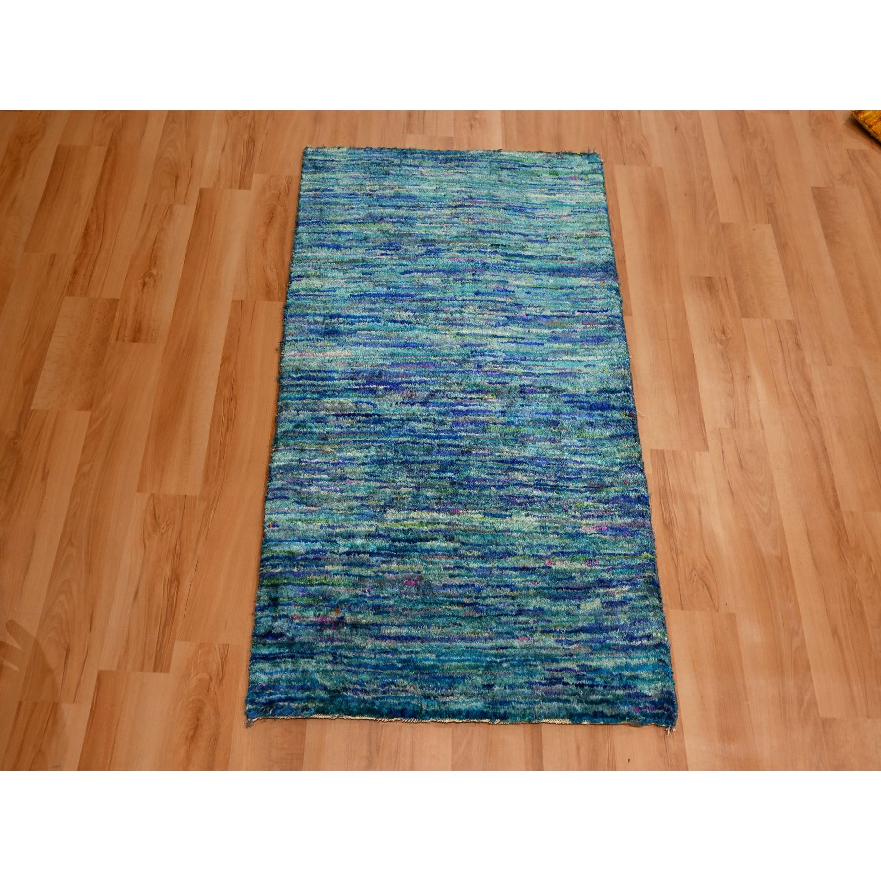 2'x3' Vivid Blue with Mix of Teal, Plain Solid Design, Hand Knotted, Pure Sari Silk, Mat, Oriental Rug HR76103 - Image 2