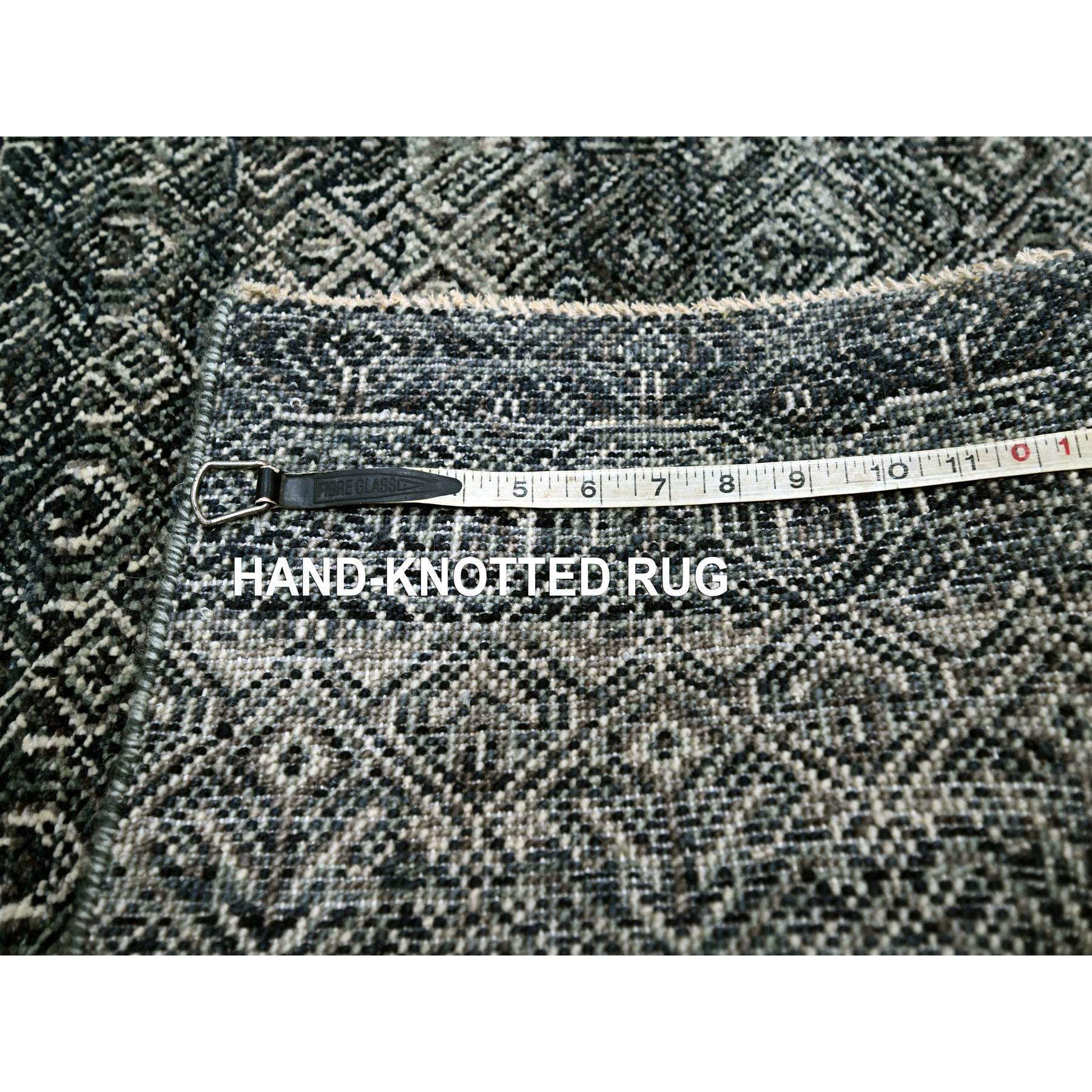 3'1"x5' Charcoal Gray, Small Repetitive Diamond Shaped Geometric Elements, Kohinoor Herat, Hand Knotted, Tone On Tone, Soft To The Touch, Pure Wool, Oriental Rug HR76156 - Image 4