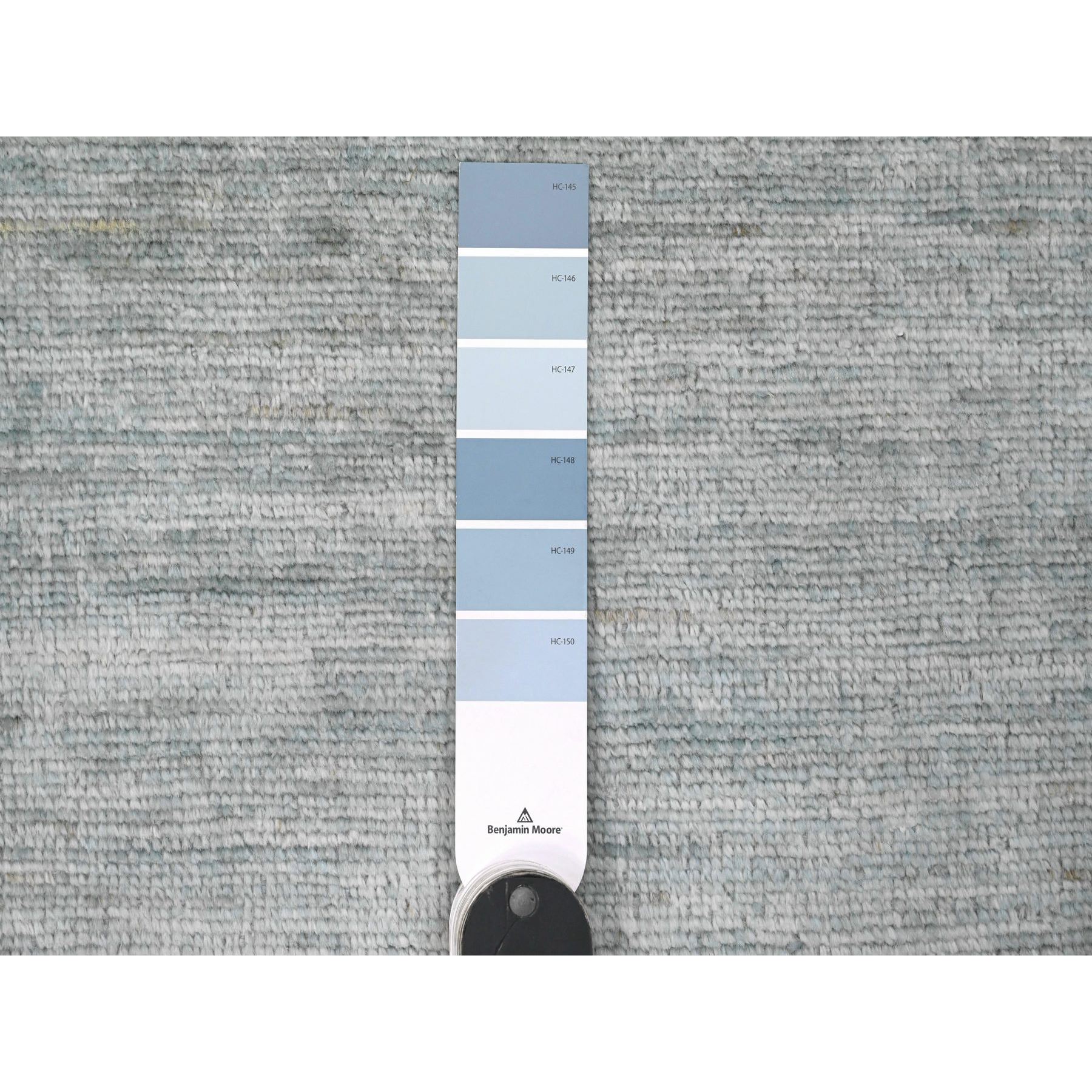 8'6"x11'5" Cloud Gray, Hand Knotted, Plain Solid Pattern, Hand Spun Ghazni Wool, Lush and Plush, Oriental Rug HR20141 - Image 7
