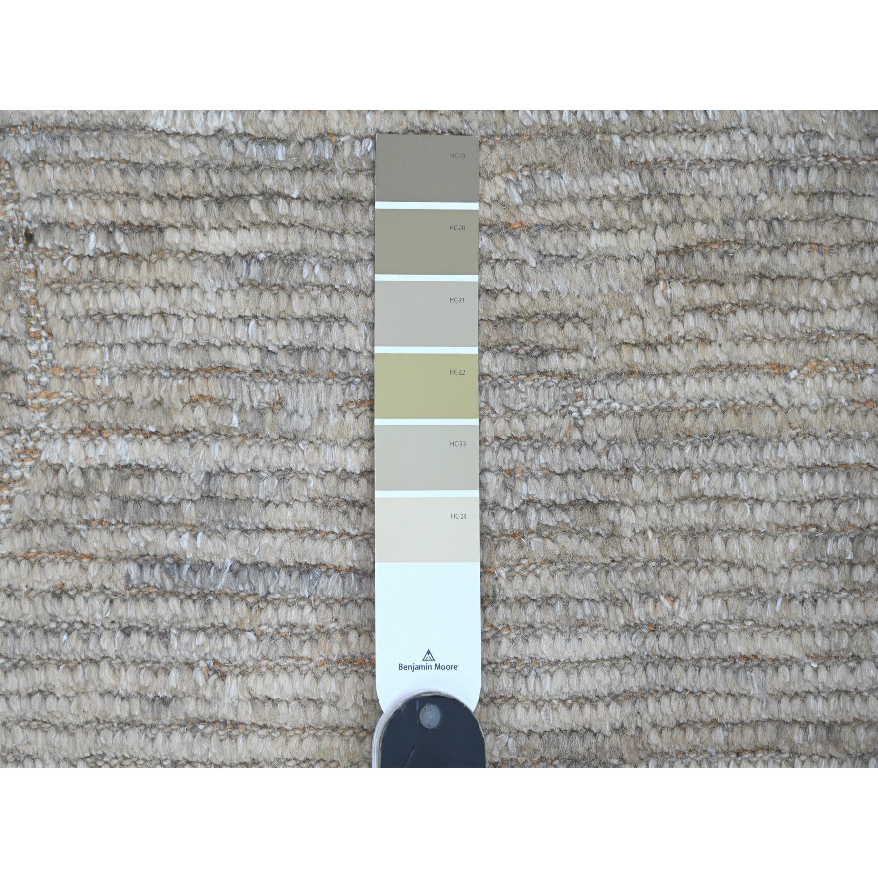 9'8"x14'7" Stone Gray, Moroccan Weave with Textured and Variegated Design, Hand Knotted, 100% Wool, Oriental Rug HR20148 - Image 7