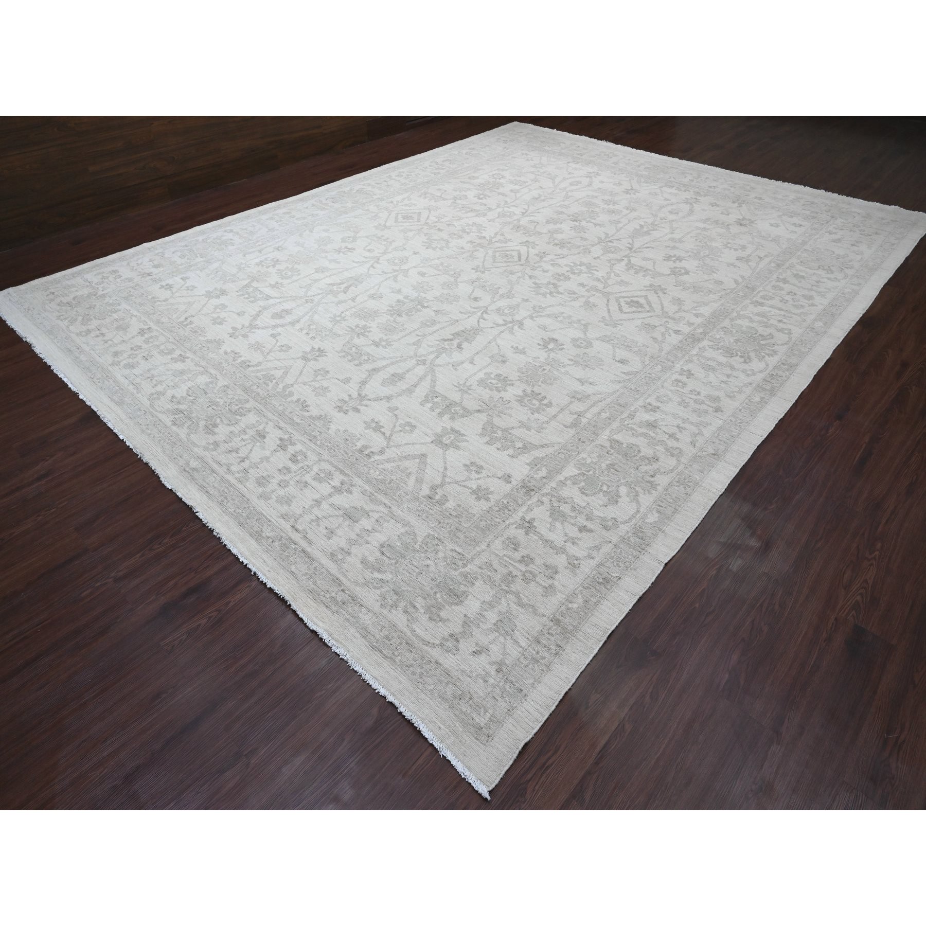 11'7"x14'10" Alabaster White, Hand Knotted, Washed Out Peshawar with All Over Vines Design, Vegetable Dyes, 100% Wool, Oversized, Oriental Rug HR20179 - Image 3