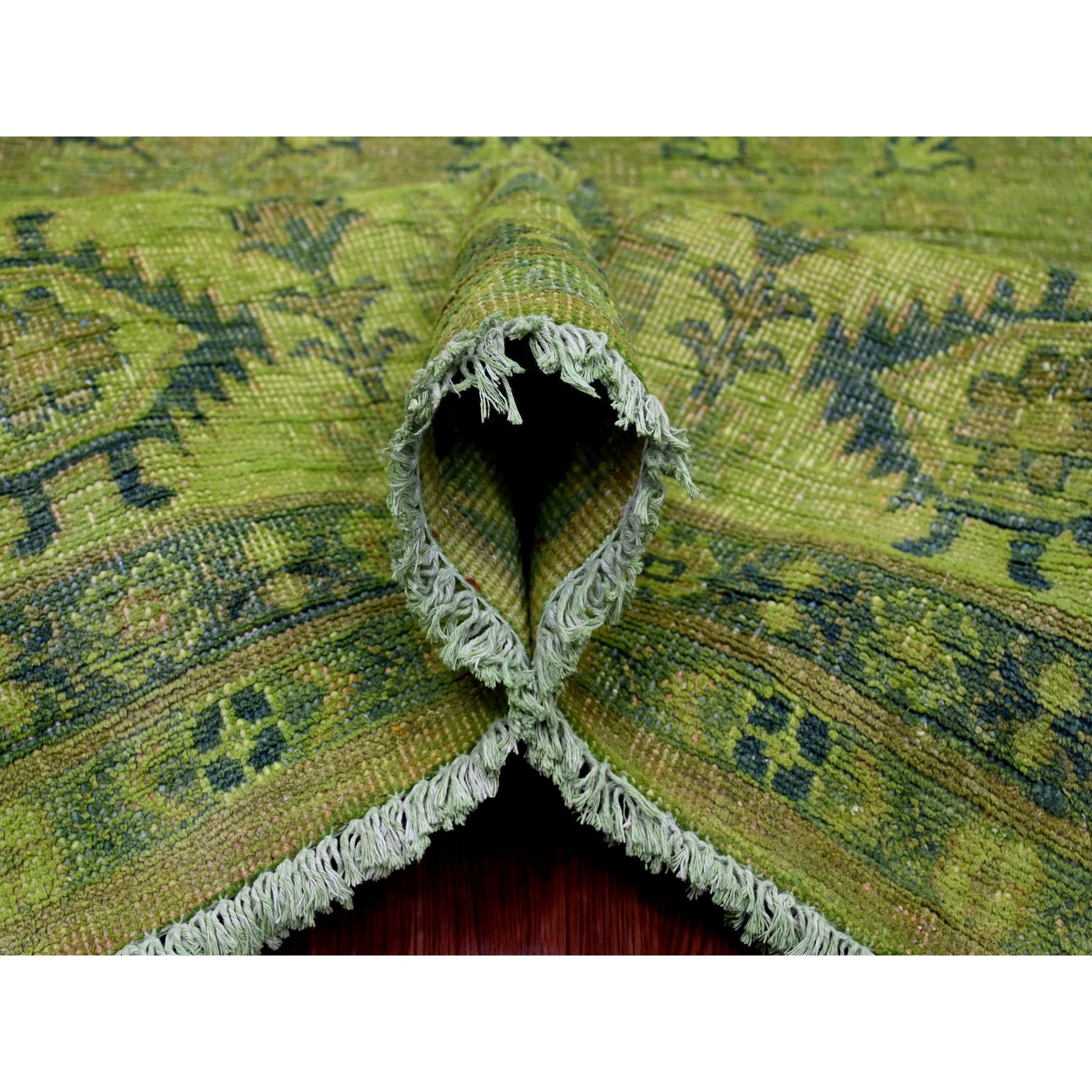 8'x9'8" Pear Green, Overdyed Kazak with All Over Geometric Design, Hand Knotted, 100% Wool, Oriental Rug HR20246 - Image 5
