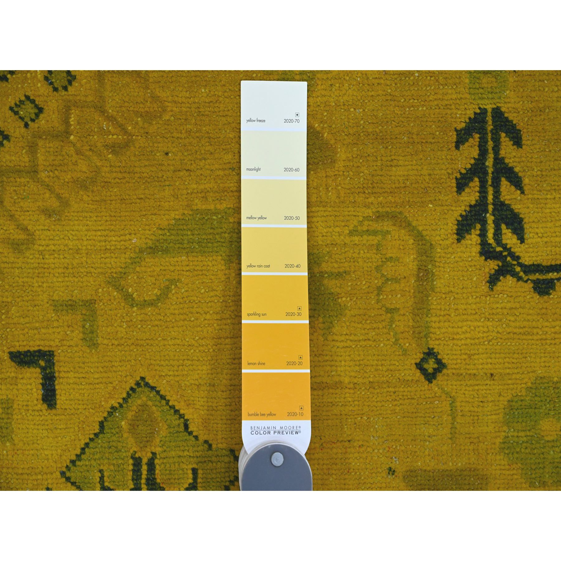 8'6"x11'4" Golden Yellow, Overdyed Kazak with Geometric Design, Hand Knotted, 100% Wool, Oriental Rug HR20248 - Image 7