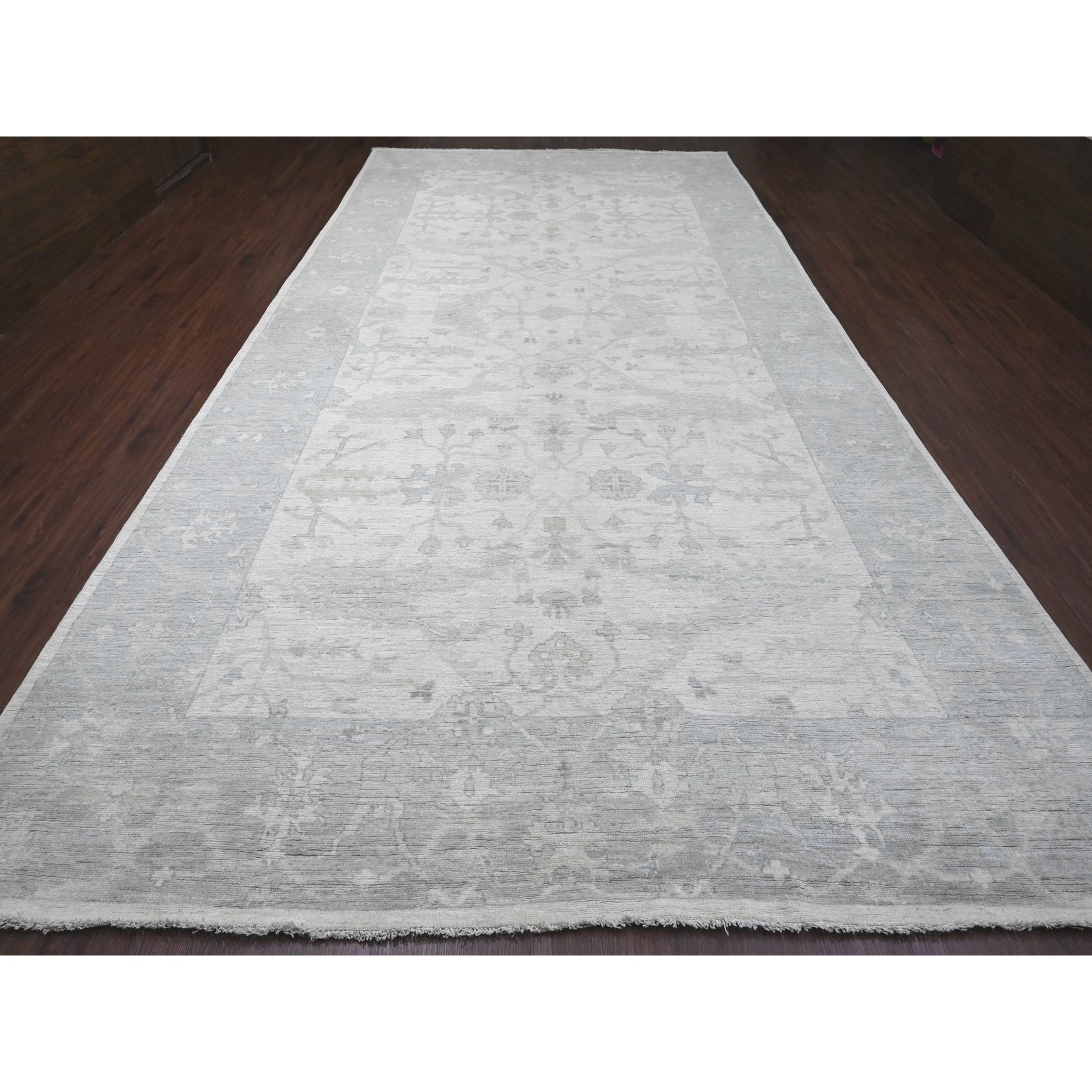 8'10"x17'4" Chiffon White, Afghan Angora Oushak with All Over Vines Design, 100% Wool, Hand Knotted, Natural Dyes, Gallery Size, Long and Narrow, Oversized, Runner, Oriental Rug HR20264 - Image 2
