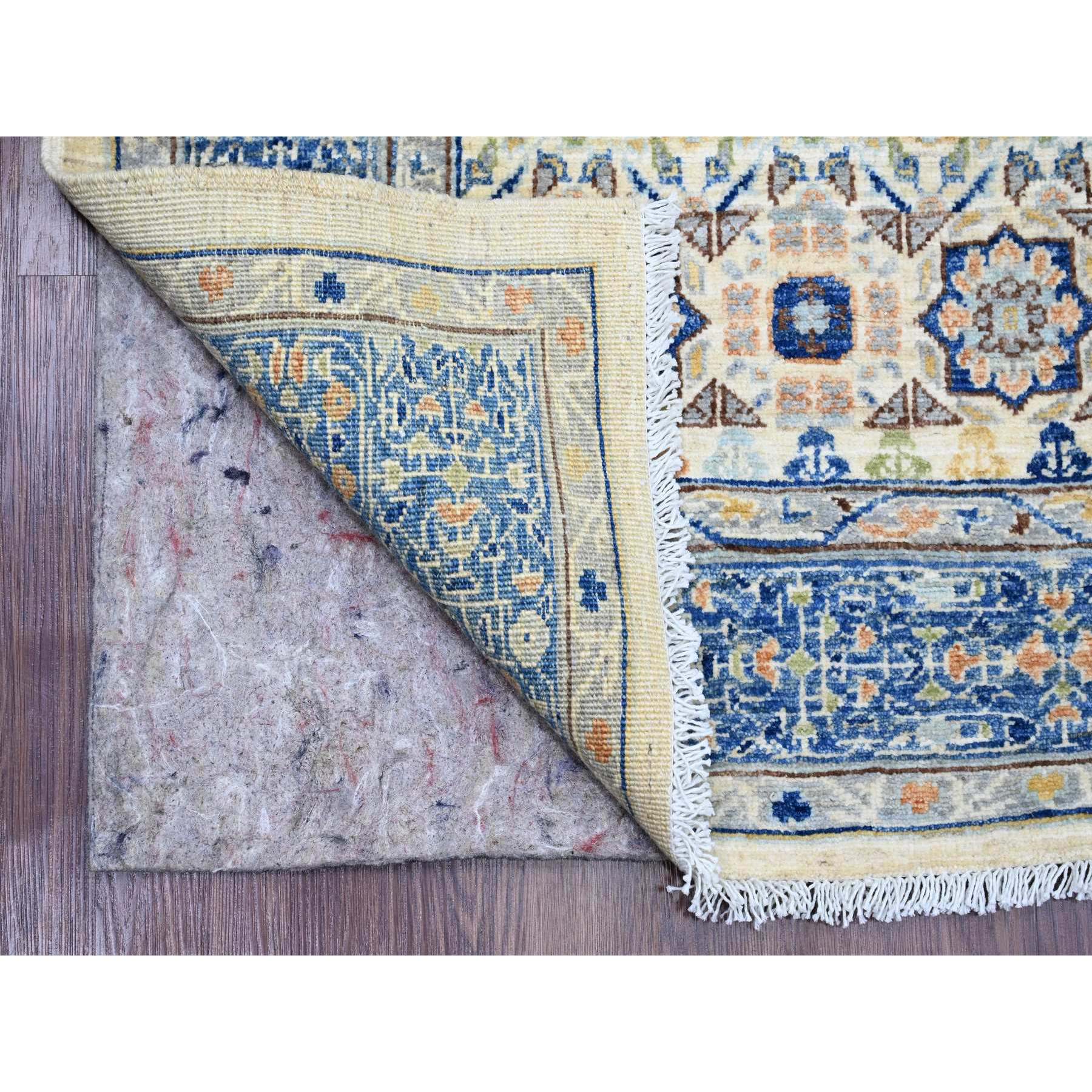 5'10"x8'8" Pearl White, 14th Century Mamluk Dynasty Pattern with Star Medallion Design, Hand Knotted, Vibrant and Soft Wool, Natural Dyes, Oriental Rug HR20335 - Image 2