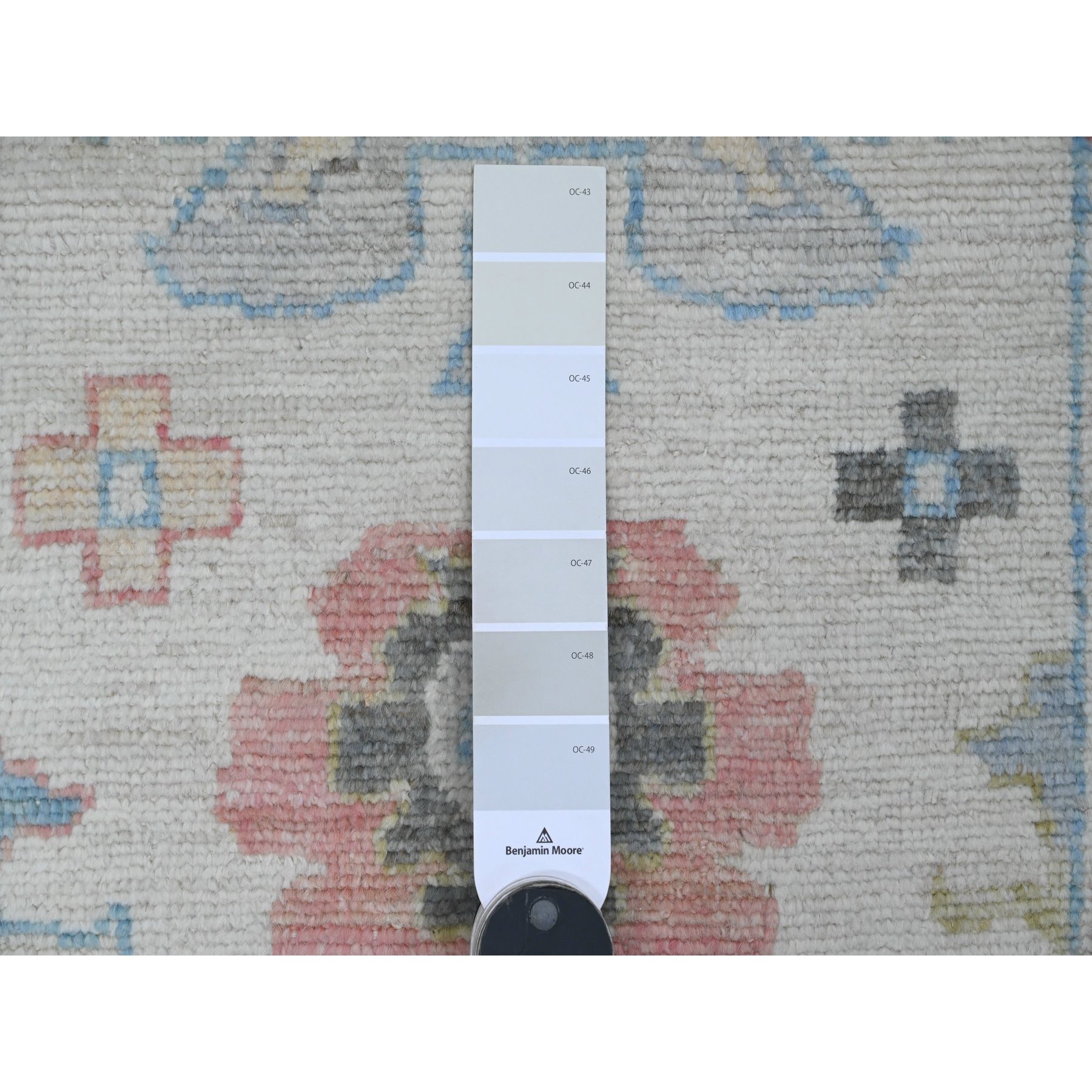 2'9"x16' Pearl White, Afghan Angora Oushak with All Over Leaf Design, Hand Knotted, Vegetable Dyes, 100% Wool, XL Runner, Oriental Rug HR20356 - Image 3