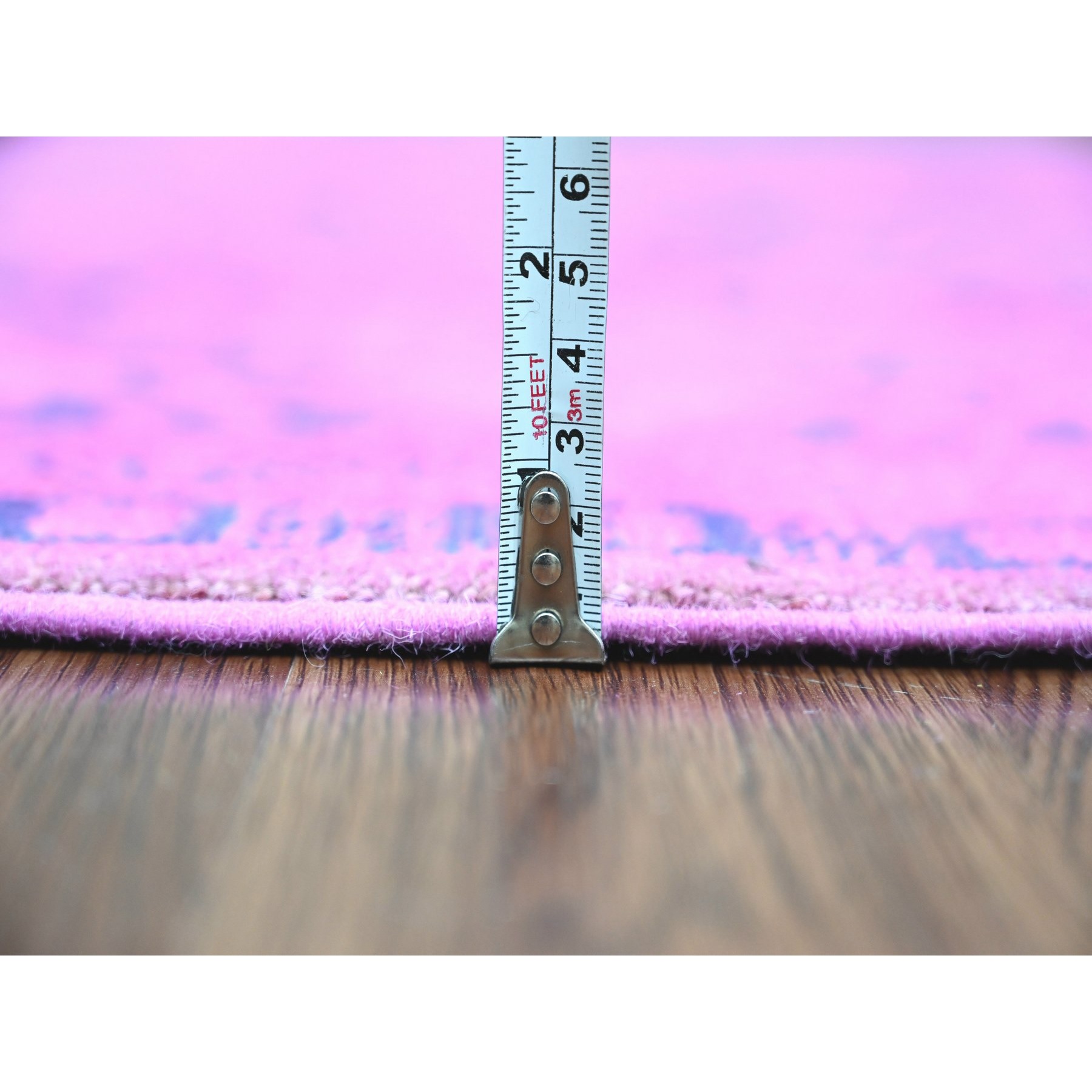 5'7"x7'9" Bubblegum Pink, Overdyed Kazak with Geometric Medallion Design, Hand Knotted, 100% Wool, Oriental Rug HR20447 - Image 5