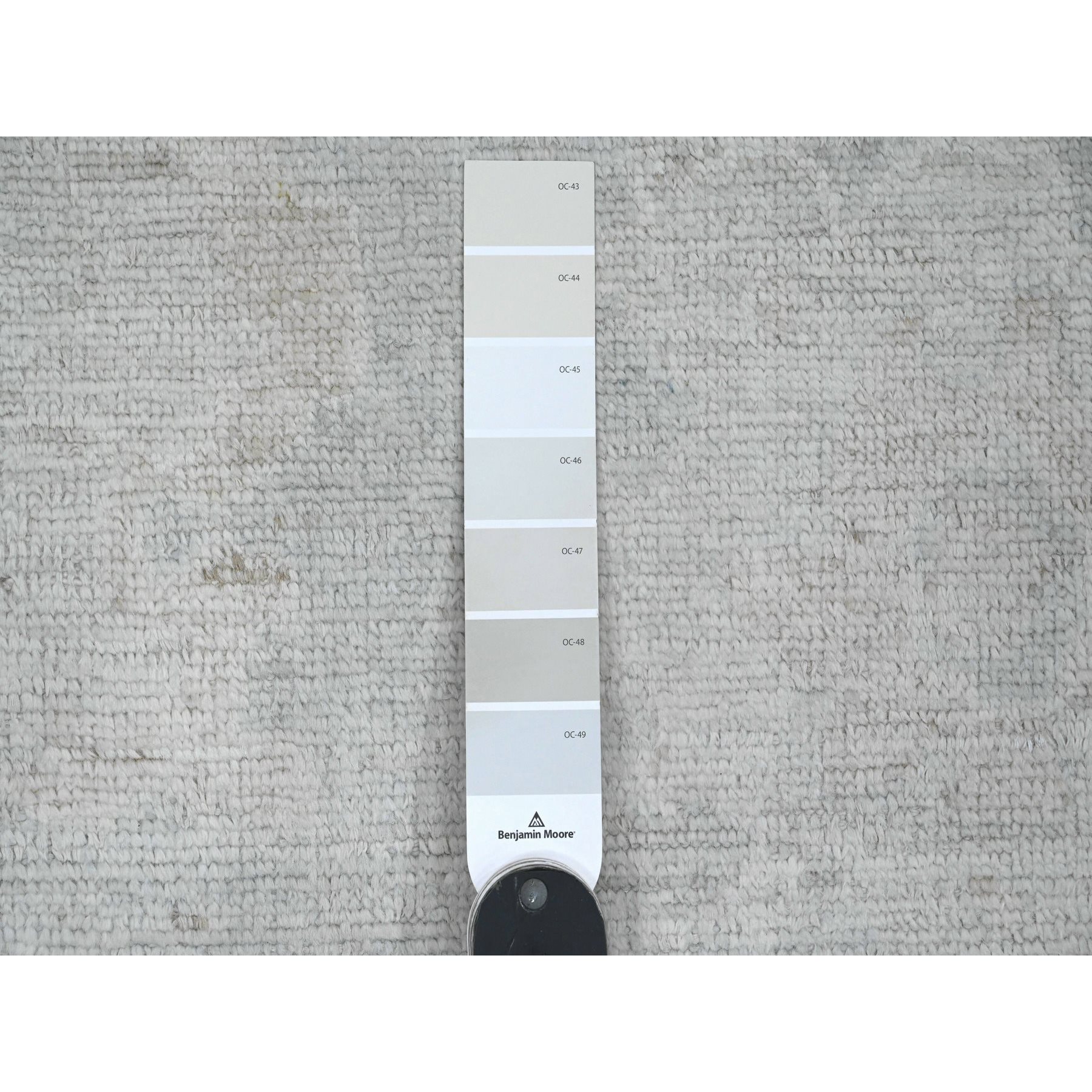 2'10"x19'6" Misty Gray, Afghan Angora Oushak with Large Leaf Design, Hand Knotted, Veggie Dyes, Pure Wool, XL Runner, Oriental Rug HR20471 - Image 3