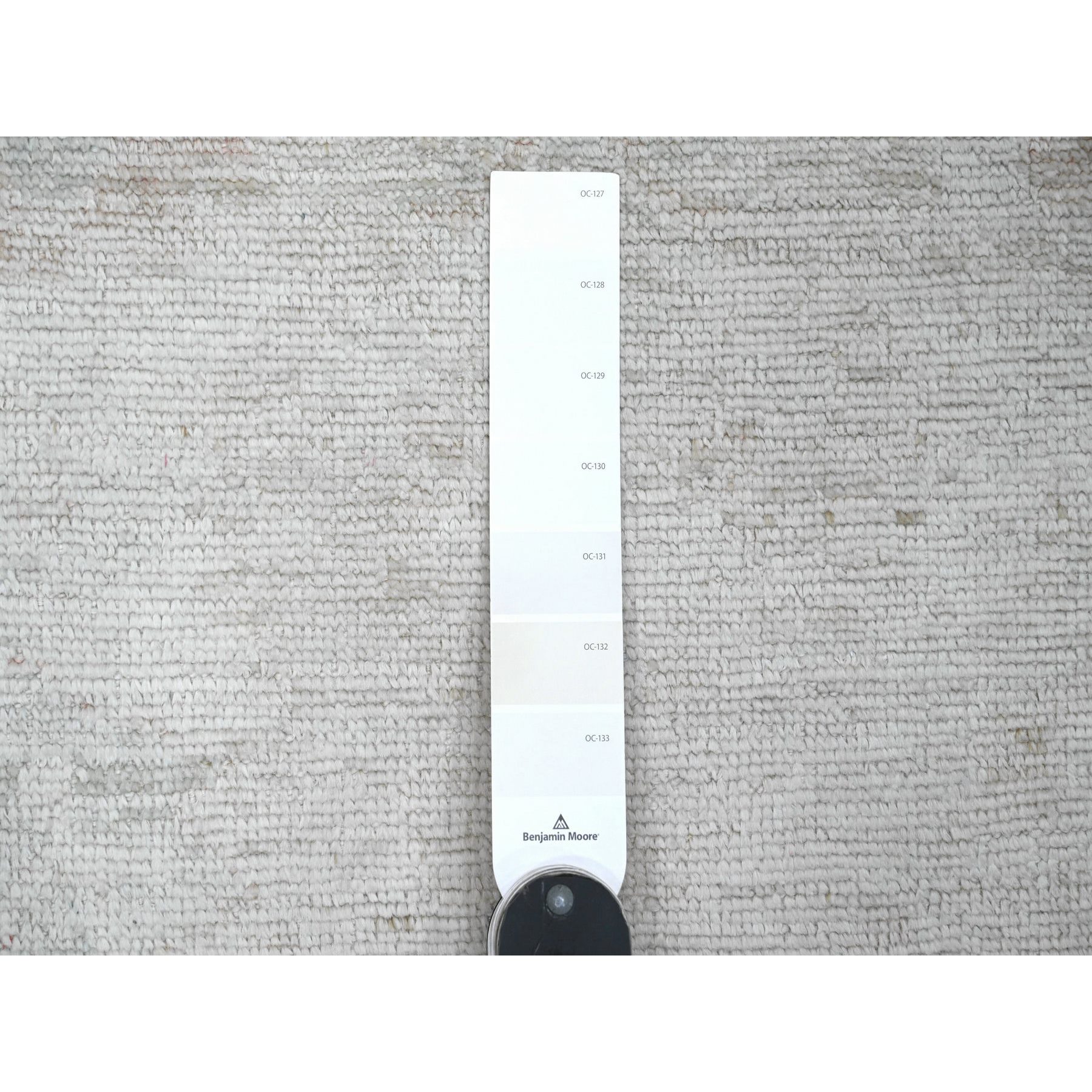 2'10"x9'7" Daisy White, Afghan Angora Oushak with All Over Pattern, Hand Knotted, Natural Dyes, 100% Wool, Runner, Oriental Rug HR20665 - Image 3