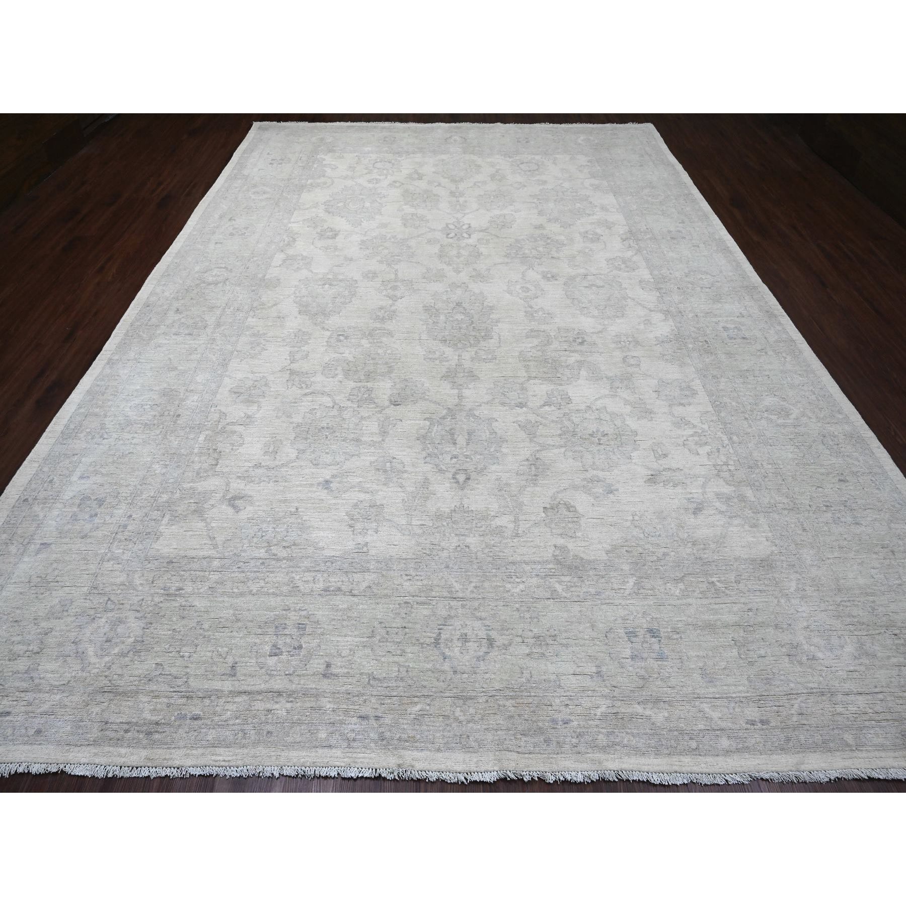 9'8"x13'8" Whisper White, Washed Out Peshawar with All Over Leaf Design, Hand Knotted, Vegetable Dyes, 100% Wool, Oriental Rug HR20978 - Image 2