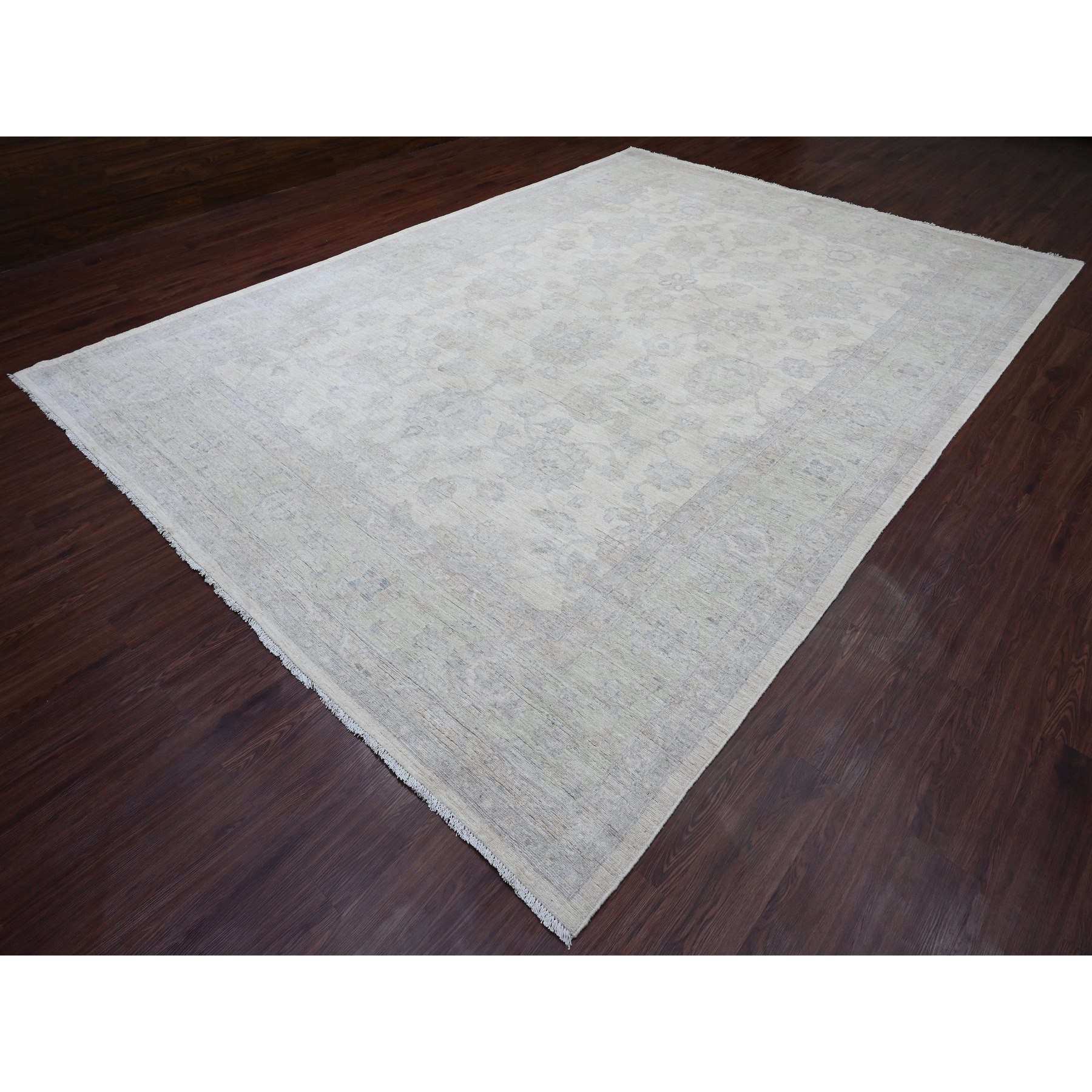 9'8"x13'8" Whisper White, Washed Out Peshawar with All Over Leaf Design, Hand Knotted, Vegetable Dyes, 100% Wool, Oriental Rug HR20978 - Image 3