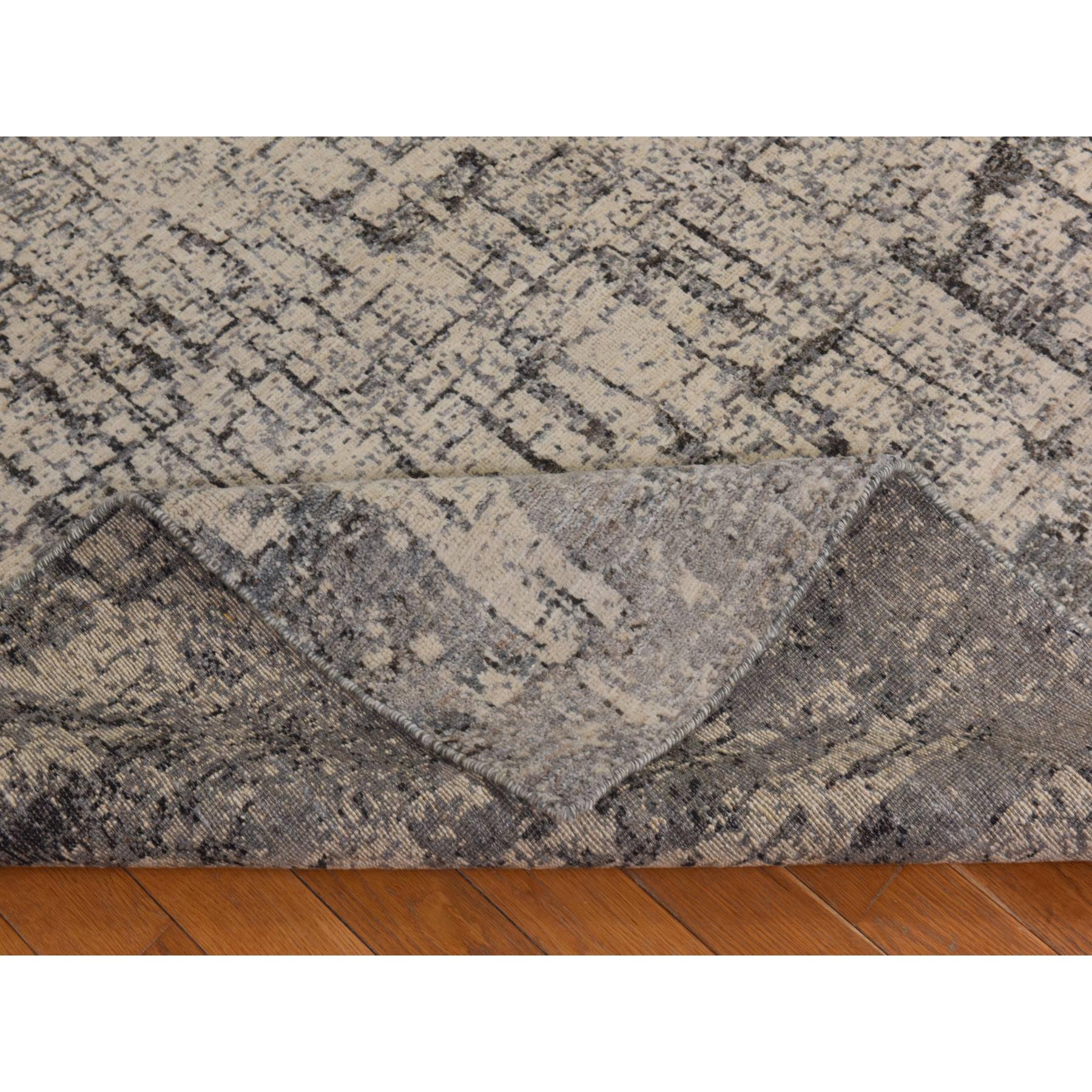 6'x9' Oyster Gray, Fossil Design, Soft to the Touch, 100% Wool, Hand Knotted, Modern, Oriental Rug HR78390 - Image 6
