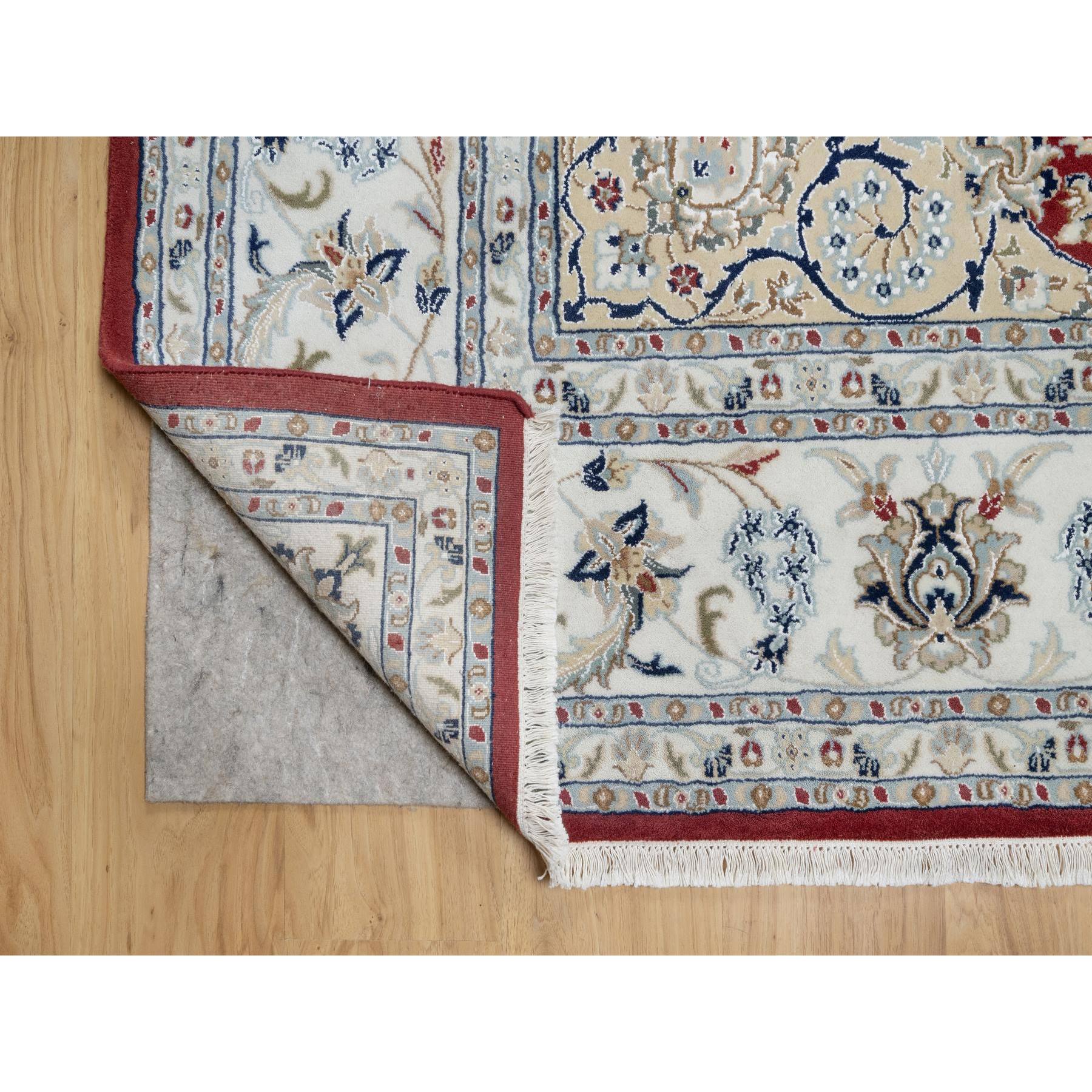 8'9"x12' Falu Red, Nain with Center Medallion Flower Design, Hand Knotted, Wool and Silk, 250 KPSI, Oriental Rug HR90869 - Image 4