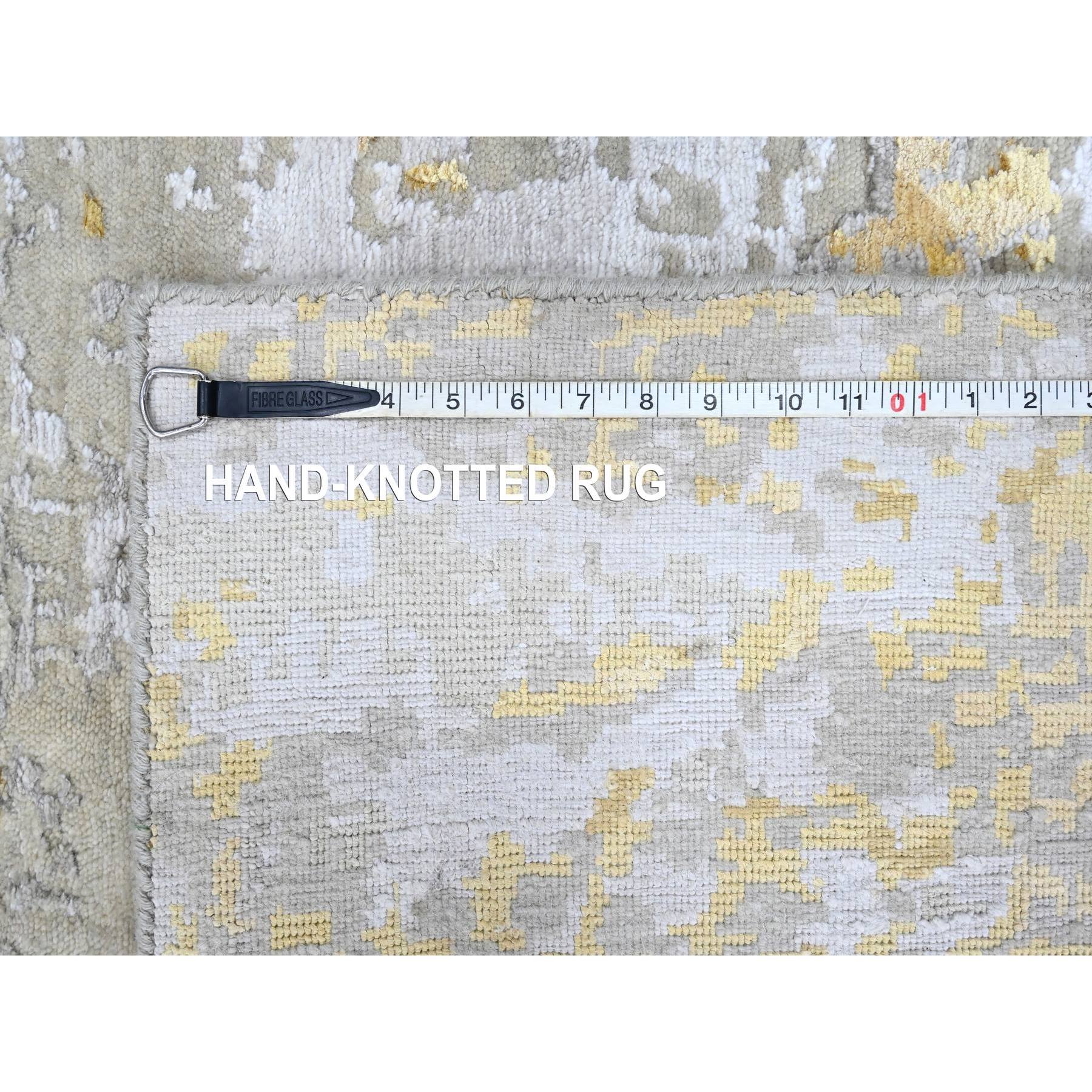 5'x7' Beige with Gold, Hand Knotted, Abstract Design, Wool and Silk, Hi-Low Pile, Oriental Rug HR10200 - Image 8
