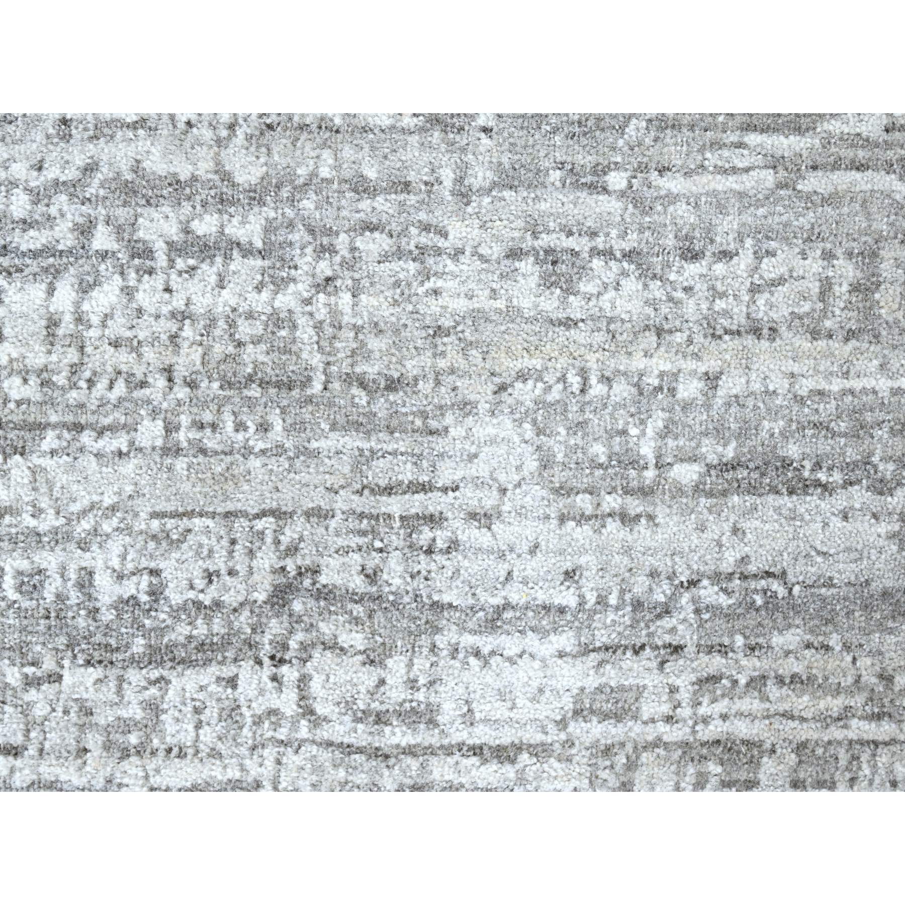 4'2"x6' Misty Gray, Wool and Plant Based Silk, Hand Loomed, Textured Pile, Modern Design, Oriental Rug HR10289 - Image 5