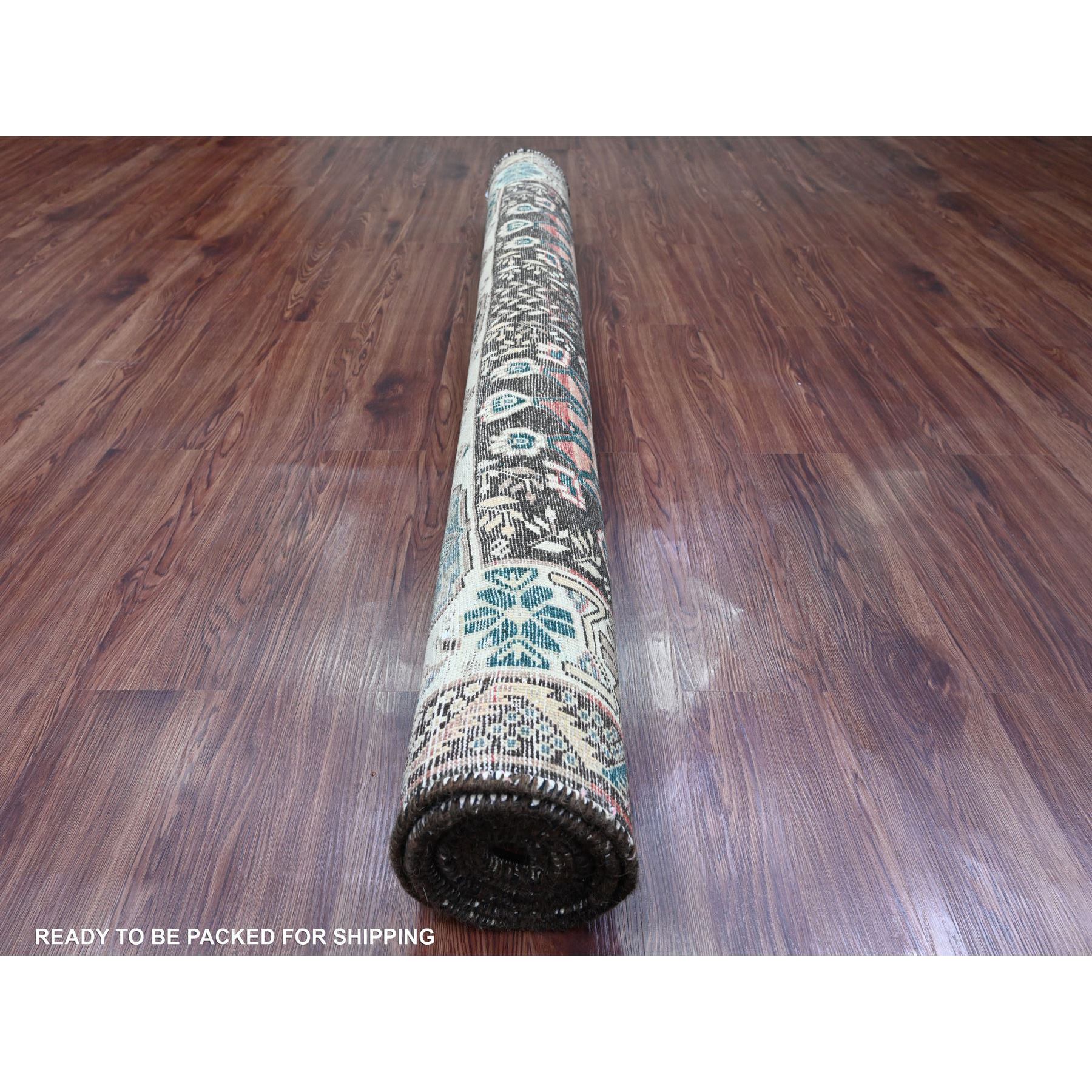 5'9"x9'1" Scarlet Red, Vintage Persian Shiraz with Tribal Design, Good Condition, Clean, Even Wear, Pure Wool, Hand Knotted, Oriental Rug HR20651 - Image 4