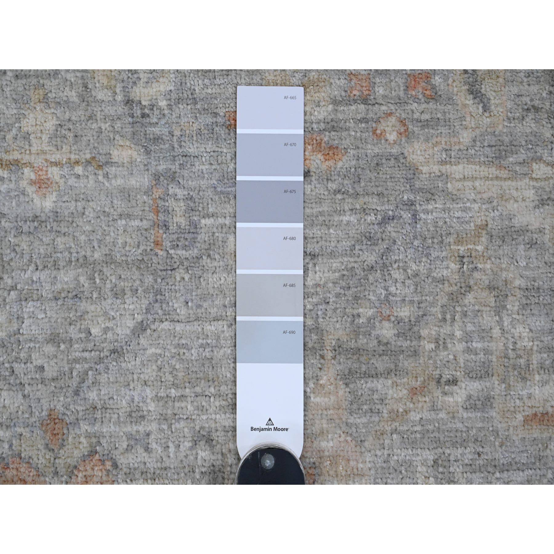 6'x6' Fossil Gray, Washed Out Peshawar with Ziegler Mahal Design, High Mountain Wool, Hand Knotted, Densely Woven, Round, Oriental HRg Shv - Image 3
