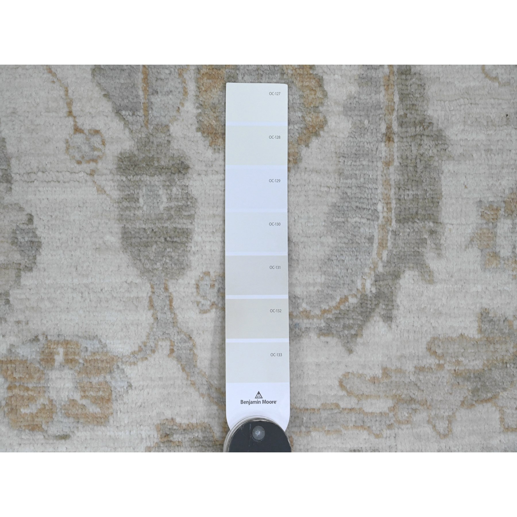 9'x11' Pearl White, Peshawar with Heriz All Over Design, Hand Knotted, Densely Woven, Aryana Collection, High Mountain Wool, Vegetable Dyes, Oriental Rug HR20918 - Image 7