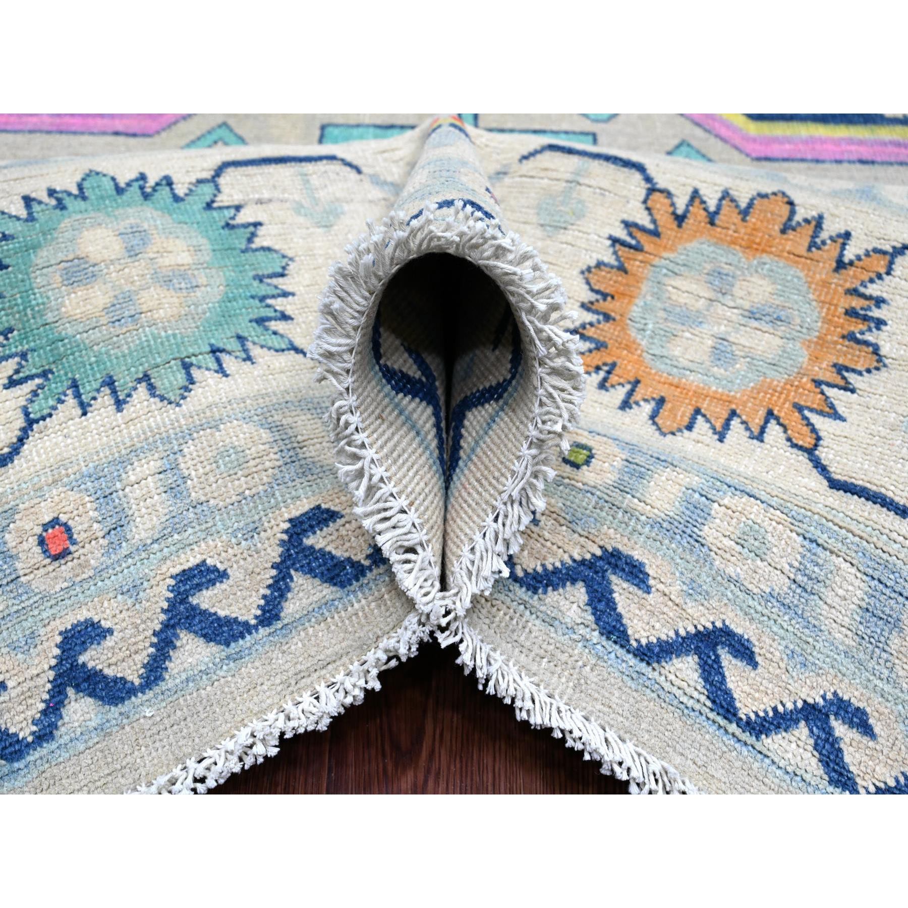 9'7"x13'4" Cloud Gray, Colorful Fusion Kazak, Caucasian Design with Geometric Medallions, 100% Wool, Hand Knotted, Oriental Rug HR20974 - Image 5