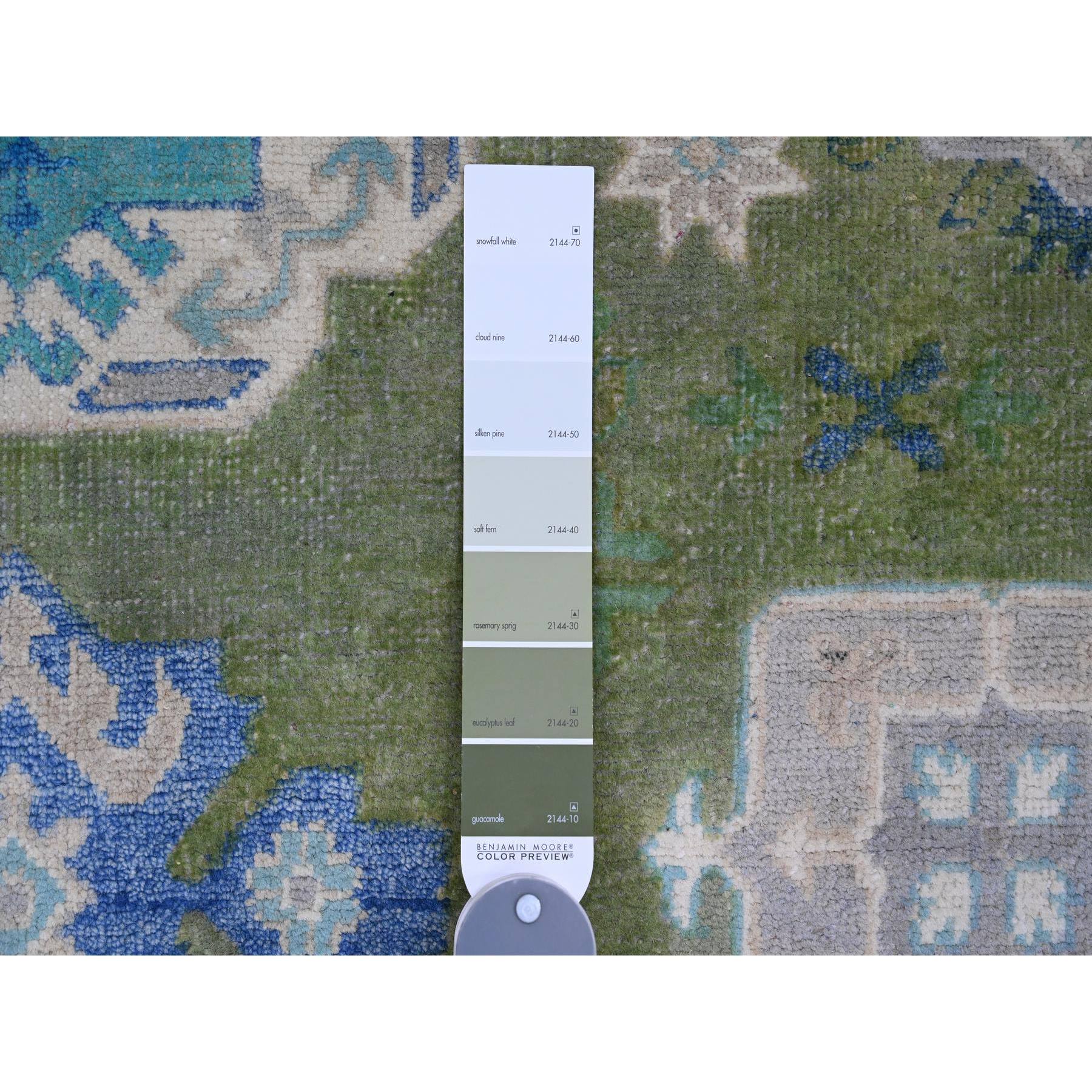5'6"x7'7" Moss Green, Colorful Fusion Kazak, Caucasian Design, Hand Knotted, 100% Wool, Oriental Rug HR20975 - Image 3