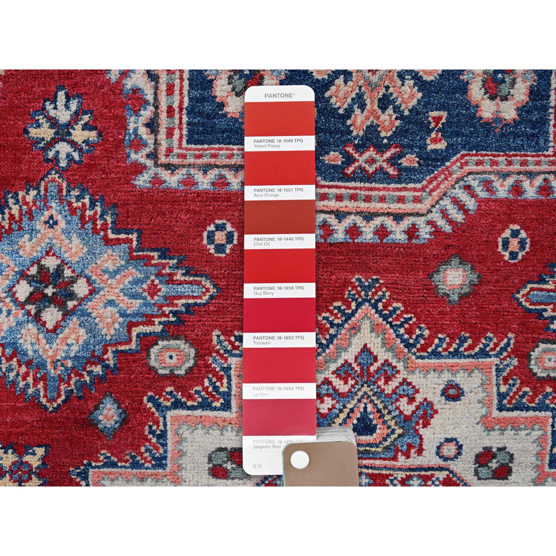 4'10"x7' Scarlet Red, Kazak with Geometric Medallions Design, Vegetable Dyes, Hand Knotted, Denser Weave, Pure Wool, Oriental Rug HR330 - Image 4