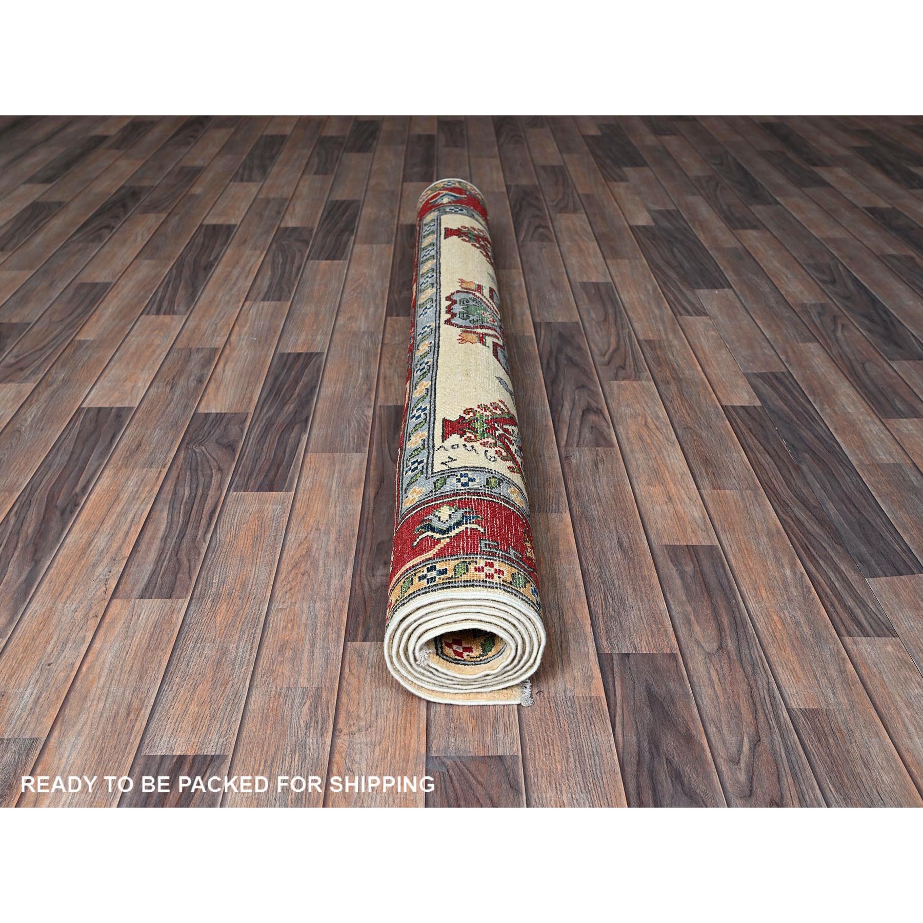 5'x6'6" Chiffon White, Kazak with Geometric Medallions Design, Vegetable Dyes, Hand Knotted, Denser Weave, 100% Wool, Oriental Rug HR332 - Image 5