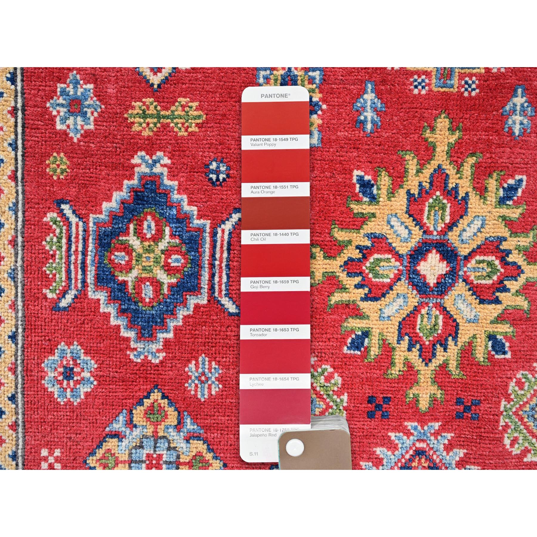 4'x6' Imperial Red, Kazak with Geometric Design, Vegetable Dyes, Hand Knotted, Denser Weave, Soft and Vibrant Wool, Oriental Rug HR359 - Image 4