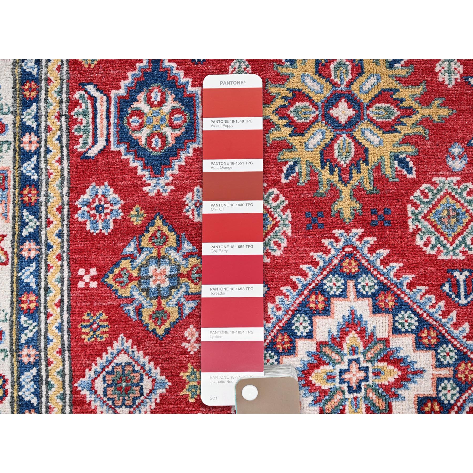 4'x6' Imperial Red, Kazak with Geometric Medallions Design, Soft and Shiny Wool, Hand Knotted, Vegetable Dyes, Denser Weave, Oriental Rug HR426 - Image 4