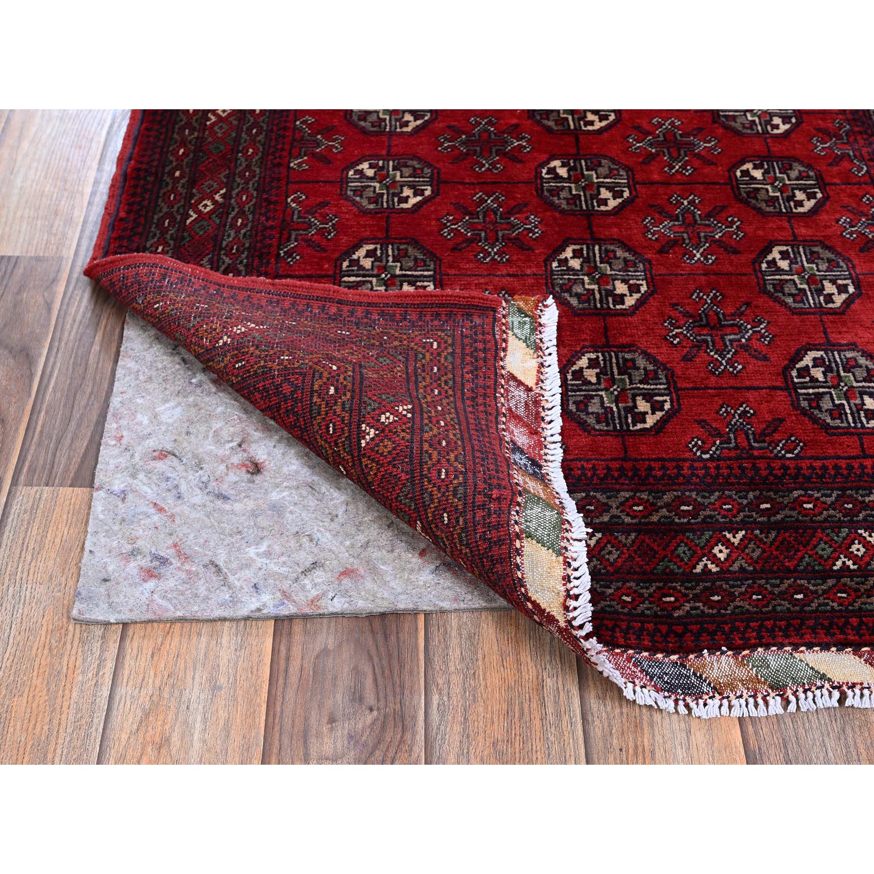 2'9"x4'1" Berry Red, Princess Bokara with Geometric Medallions Design, Vegetable Dyes, Soft and Shiny Wool, Hand Knotted, Mat, Sample, Oriental Rug HR706 - Image 3