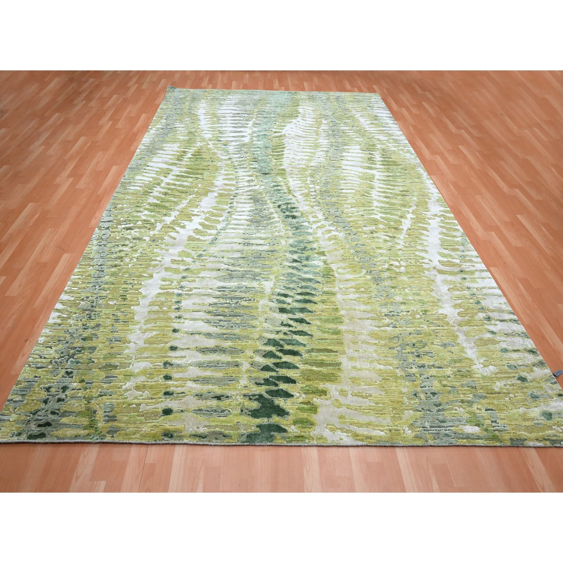 9'x12'2" Shades of Green, Crocodile Safari Design, 100% Silk, Densely Woven, Hand Knotted, Oriental Rug HR75551 - Image 2