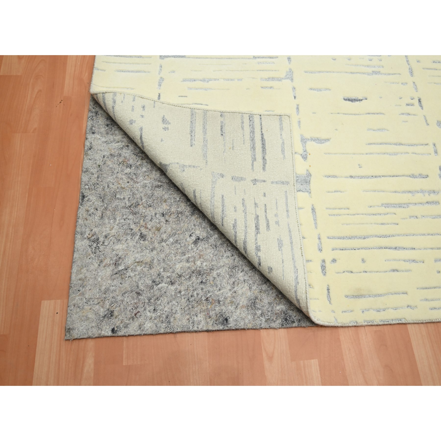 9'x12' Chiffon White, Modern Design with Textured Weave, Tone on Tone, Wool & Silk, Hand Knotted, Oriental Rug HR75641 - Image 4