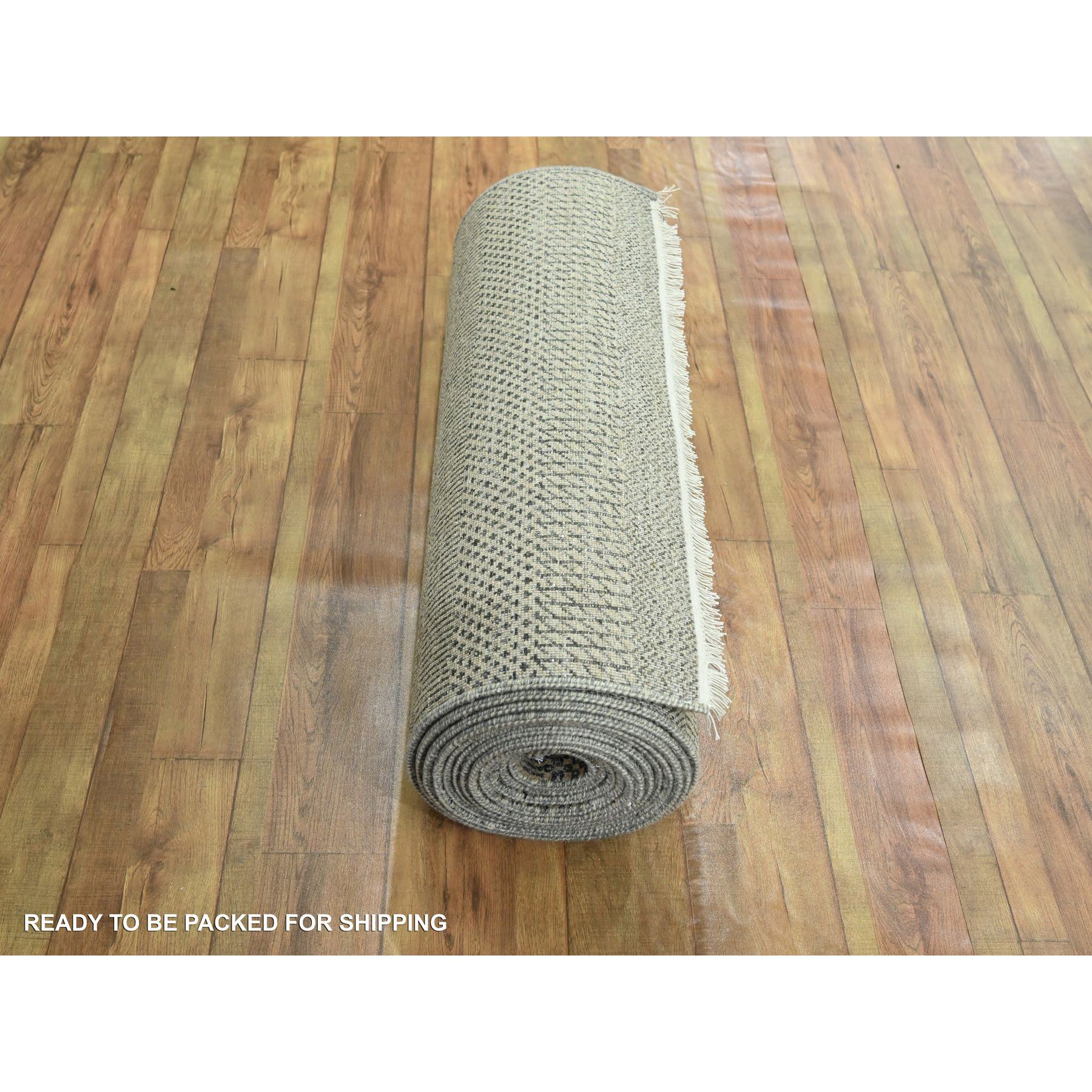 2'7"x20'4" Khaki Brown, Modern Grass Design, Hand Knotted, Borderless, Denser Weave, Tone on Tone, Wool and Silk, Lush and Plush, XL Runner, Oriental Rug HR76349 - Image 5