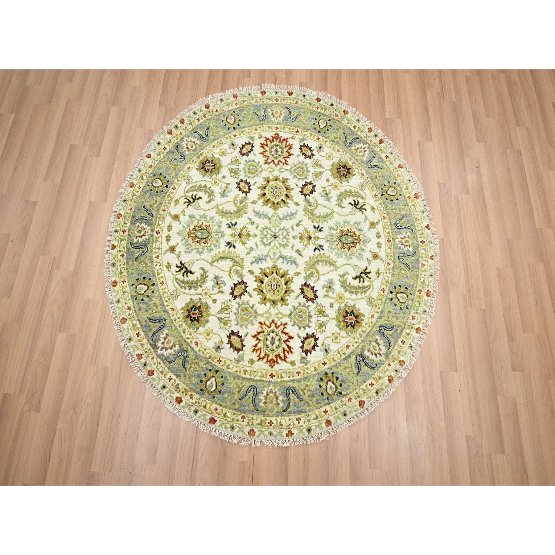 4'2"x4'2" Chiffon White, Agra with Ziegler Design, Pure Wool, Hand Knotted, Natural Dyes, Round, Oriental Rug HR83211 - Image 2