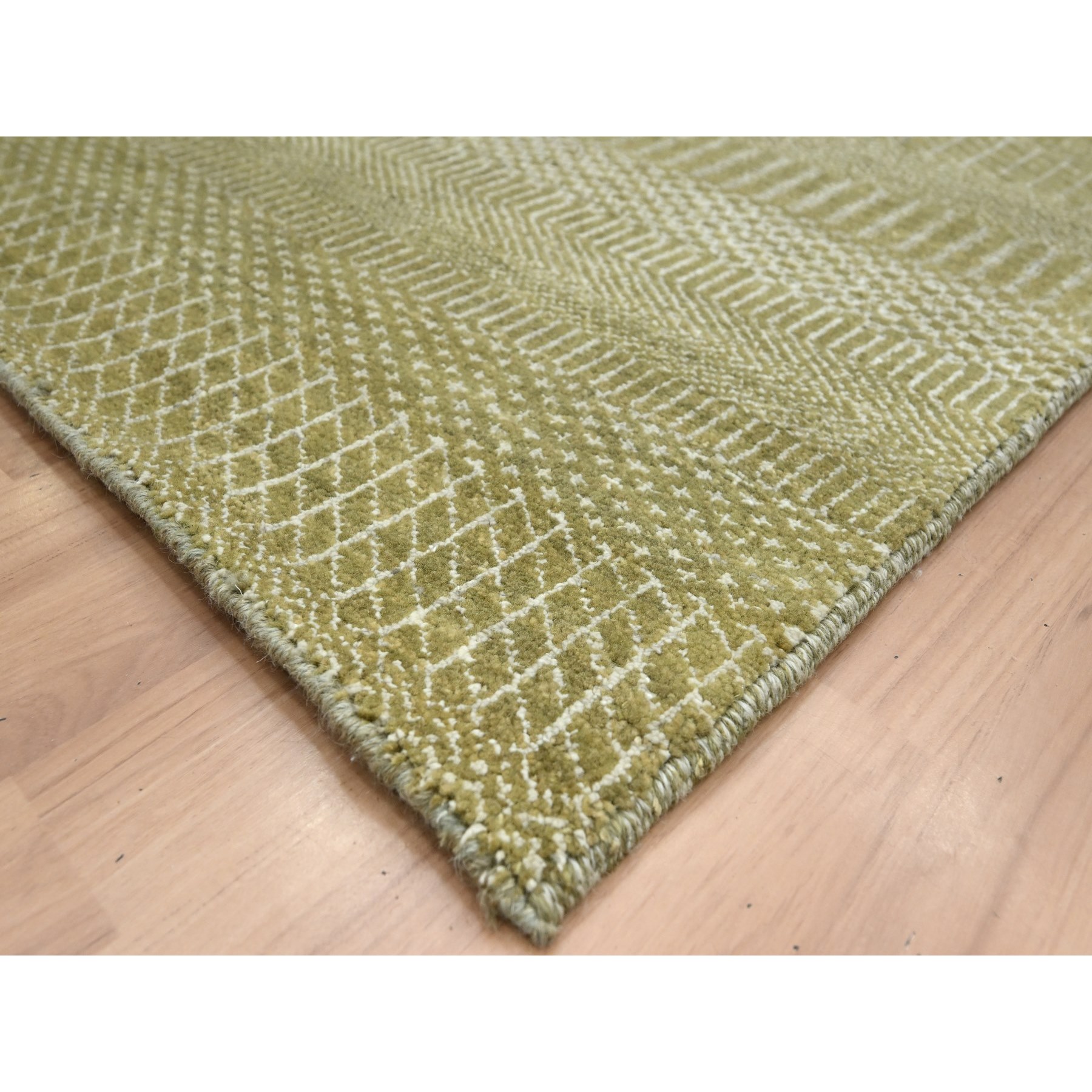 6'x8'9" Shades of Brown, Lush and Plush, Modern Grass Design, Hand Knotted, Wool and Silk, Denser Weave, Oriental Rug HR83215 - Image 6