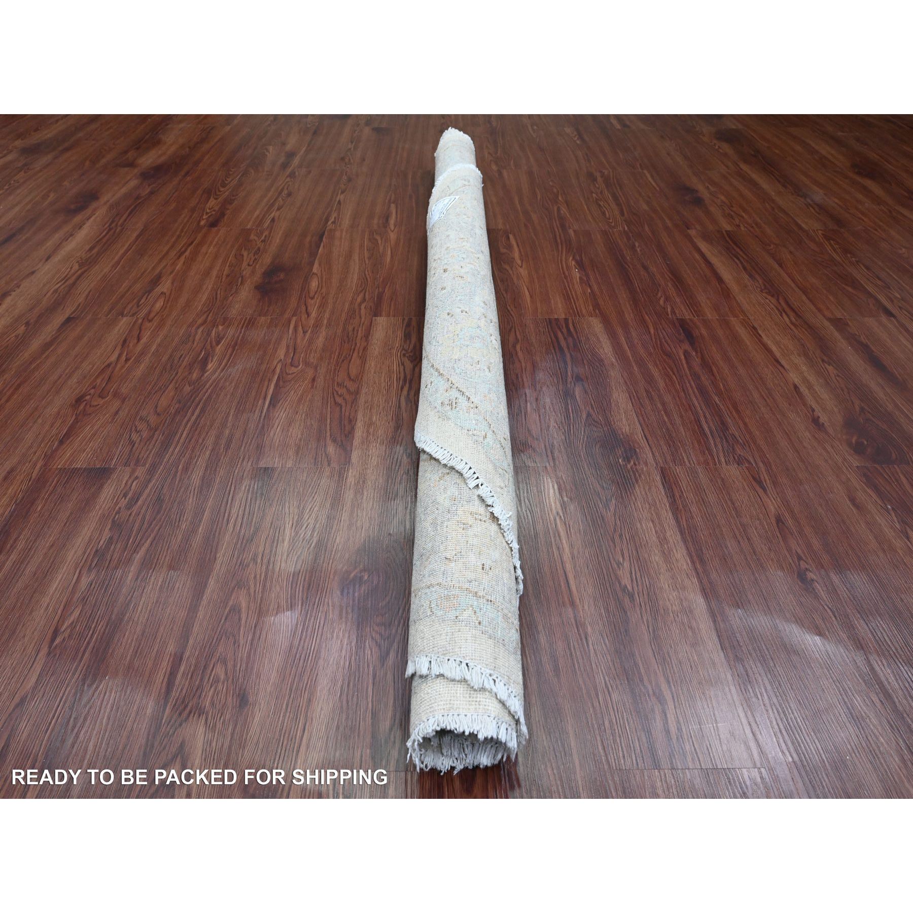 5'9"x5'9" Cascading White, Washed Out Peshawar with Heriz All Over Design, Densely Woven, High Mountain Wool, Hand Knotted, Round, Oriental Rug HR89996 - Image 4