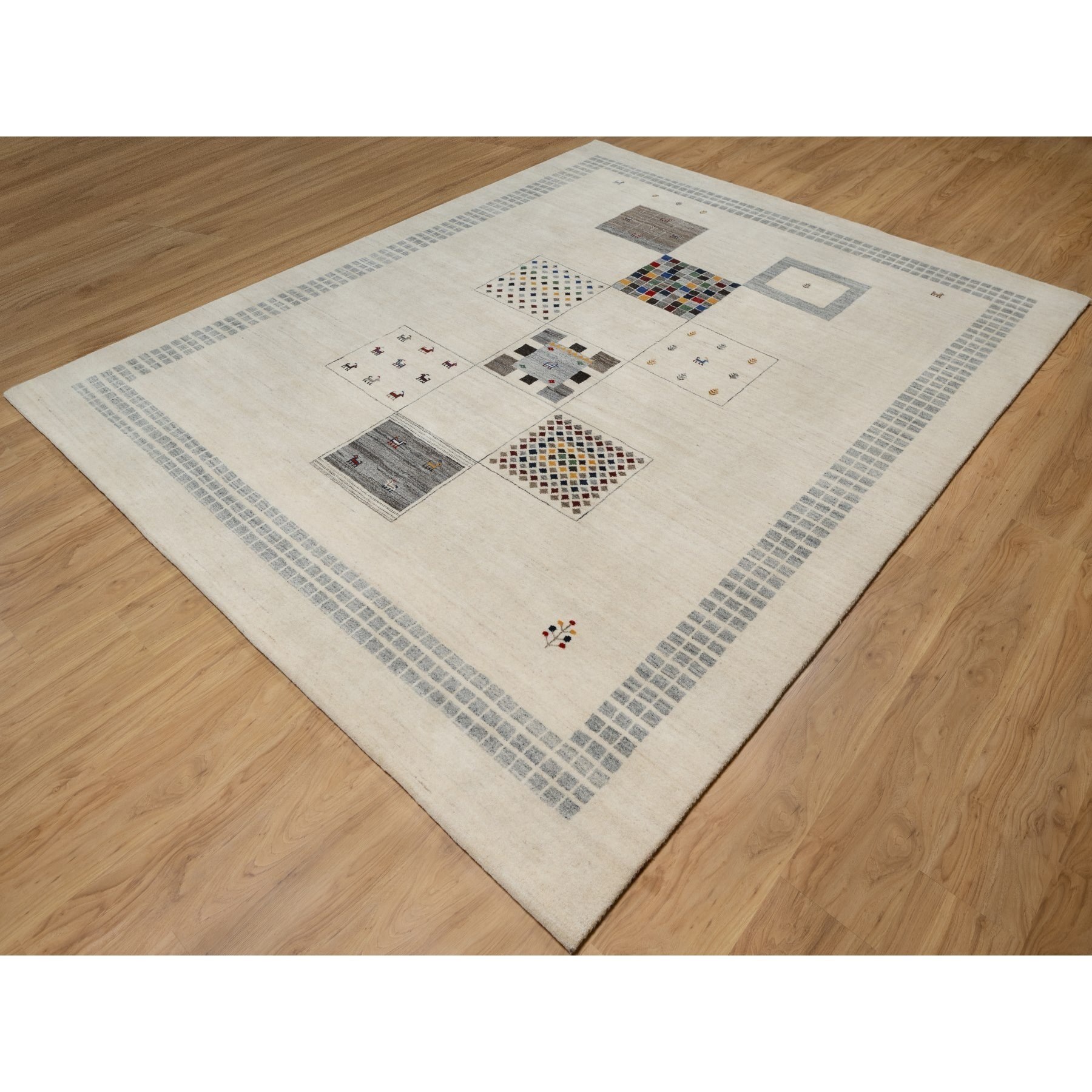 8'3"x10'2" Seedpearl White, Modern, Soft Wool, Hand Knotted, Small Animal Figurines, Lori Buft Gabbeh, Thick and Plush, Oriental Rug HR91338 - Image 3