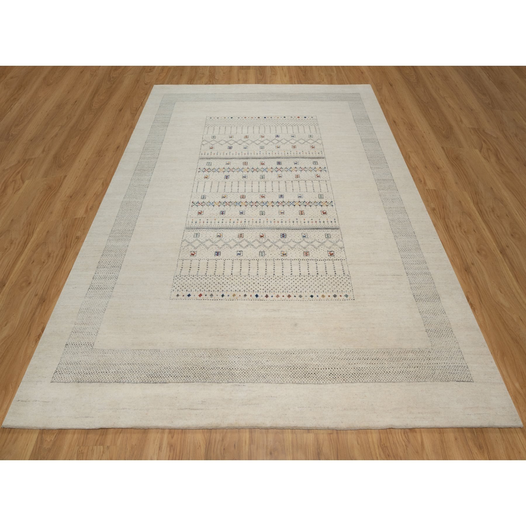 8'1"x10' Whisper White, Modern, Lori Buft Gabbeh with Small Animal Figurines, Soft Wool, Hand Knotted, Thick and Plush, Oriental Rug HR91342 - Image 2