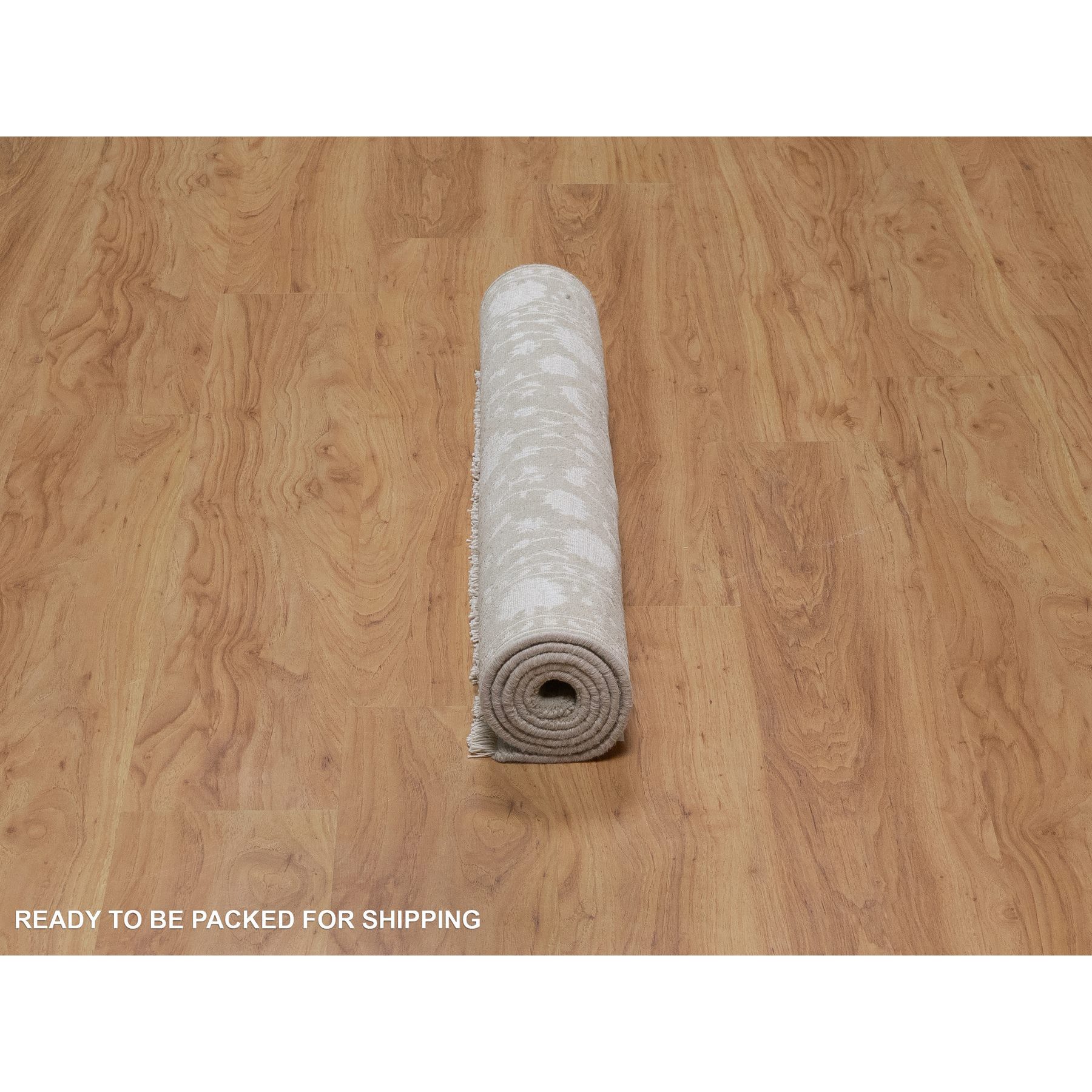 3'1"x5' Stone Gray, Hand Knotted, Light Tone on Tone with Persian Design, Wool and Plant Based Silk, Thick and Plush, 200 KPSI, Oriental Rug HR91354 - Image 6