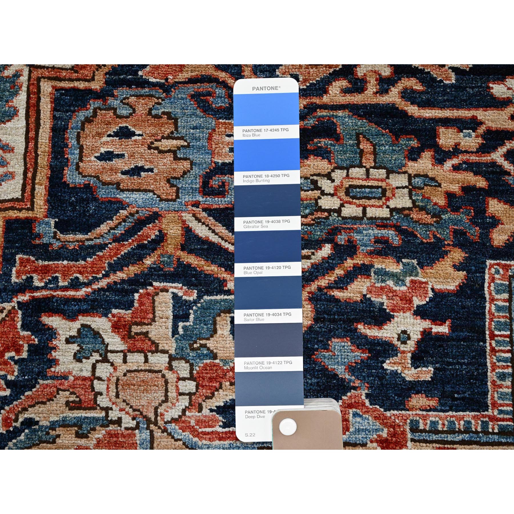 9'x12'1" Yale Blue, Aryana Grade, Serapi Heriz with Large Medallion Design, Vegetable Dyes, Soft Pile, Hand Knotted, High Mountain Wool, Densely Woven, Oriental Rug HR1042 - Image 8