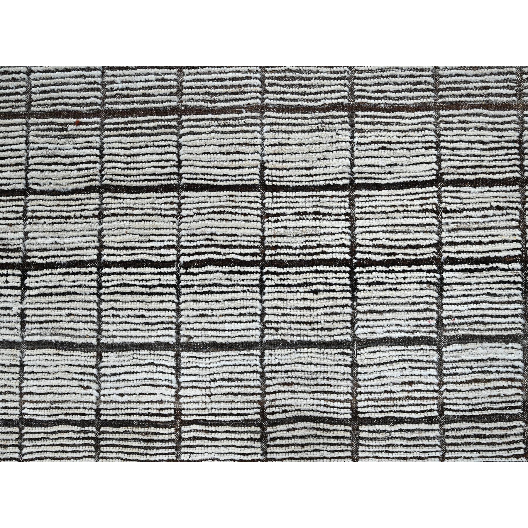 12'6"x15' Porcelain White, Moroccan Weave with Box Design, Textured Pile, Tone on Tone, 100% Wool, Hand Knotted, Oversized, Oriental Rug HR1375 - Image 9
