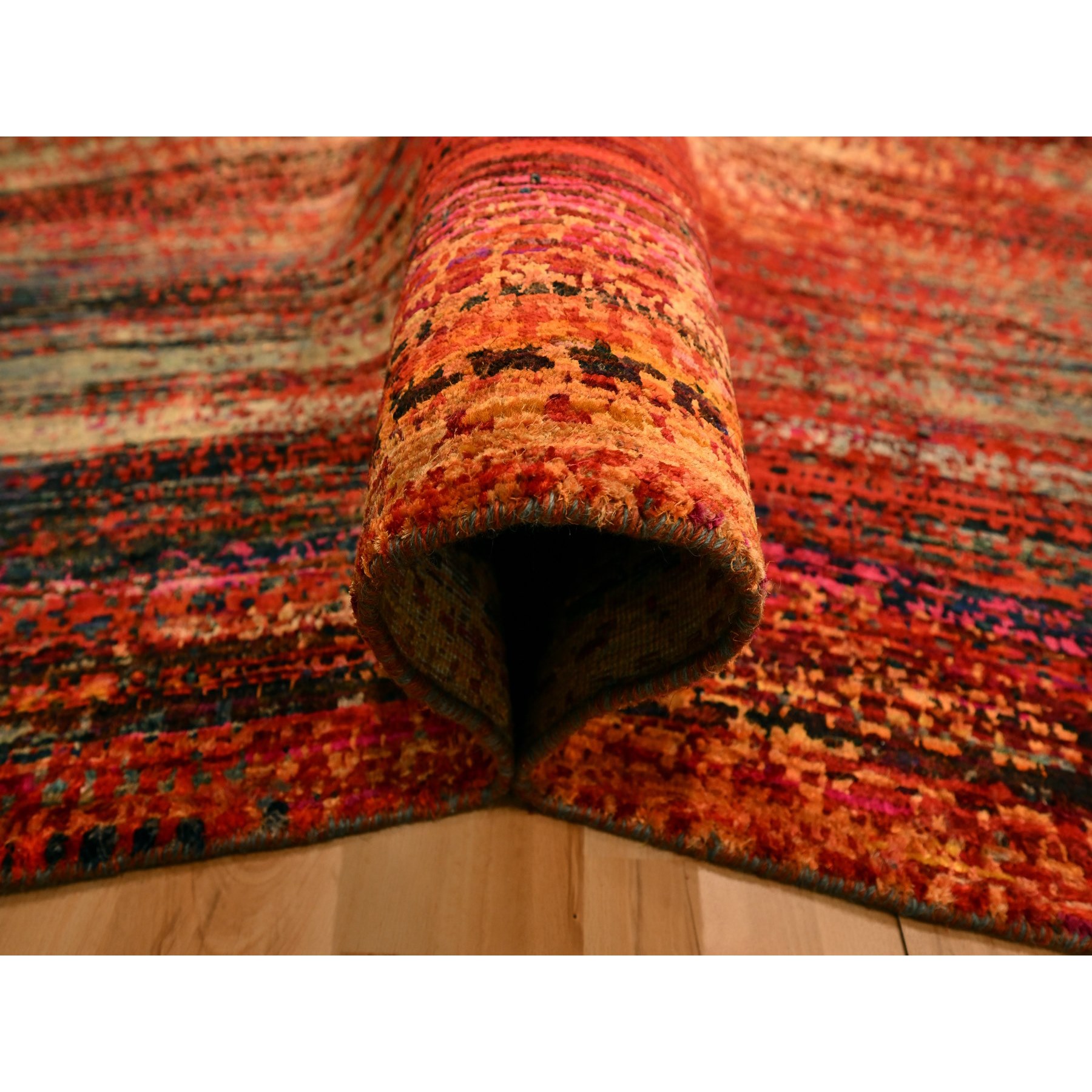 9'10"x14'1" Sunset Colors, Pure Sari Silk, Modern Design, Soft to the Touch, Hand Knotted, Oriental Rug HR76172 - Image 5