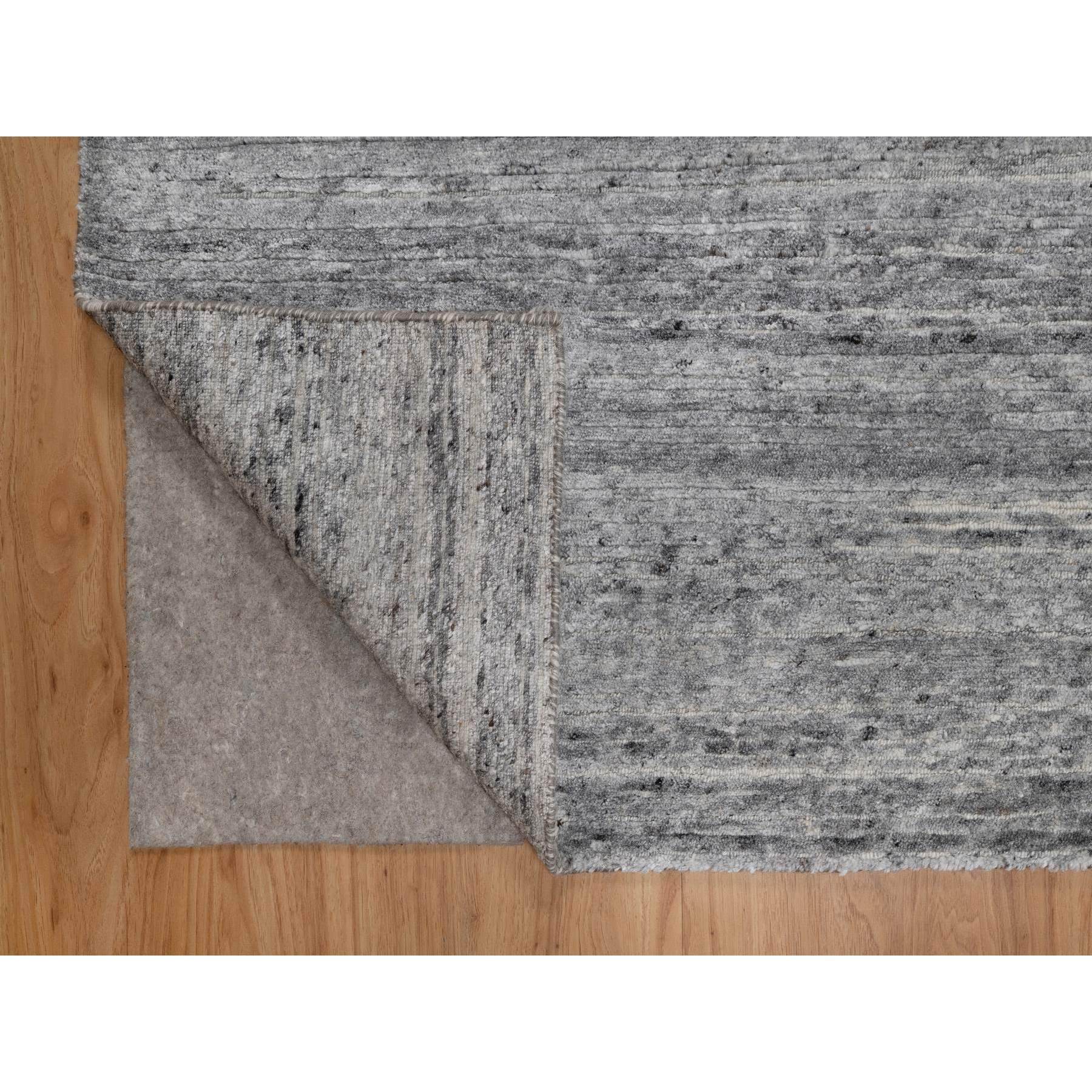 8'x9'10" Feather Gray, Modern Design with Nepali Weave, Hand Knotted, Undyed Natural Wool, Thick and Plush, Oriental Rug HR91418 - Image 4
