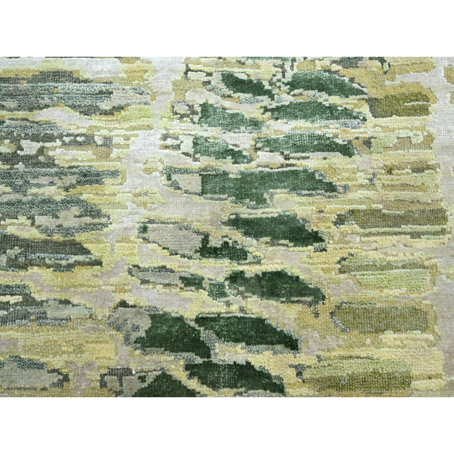 6'1"x9'3" Shades of Green, Crocodile Safari Design, 100% Silk, Hand Knotted, Soft Pile, Oriental Rug HR75476 - Image 8