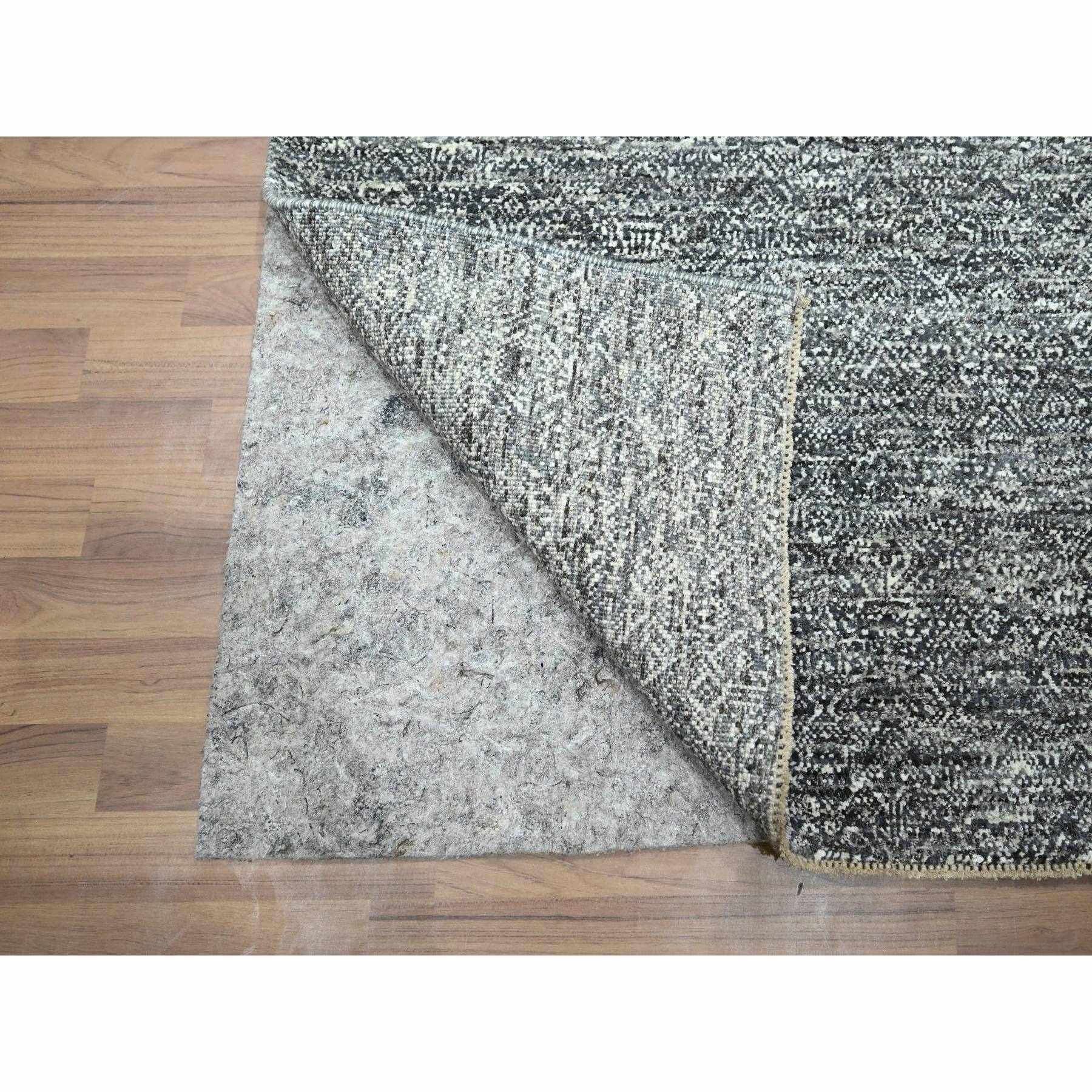 2'7"x9'10" Pebble Gray, Kohinoor Herat with Small Geometric Repetitive Diamond Design, Tone On Tone, Soft Wool, Hand Knotted, Runner, Oriental Rug HR76412 - Image 3