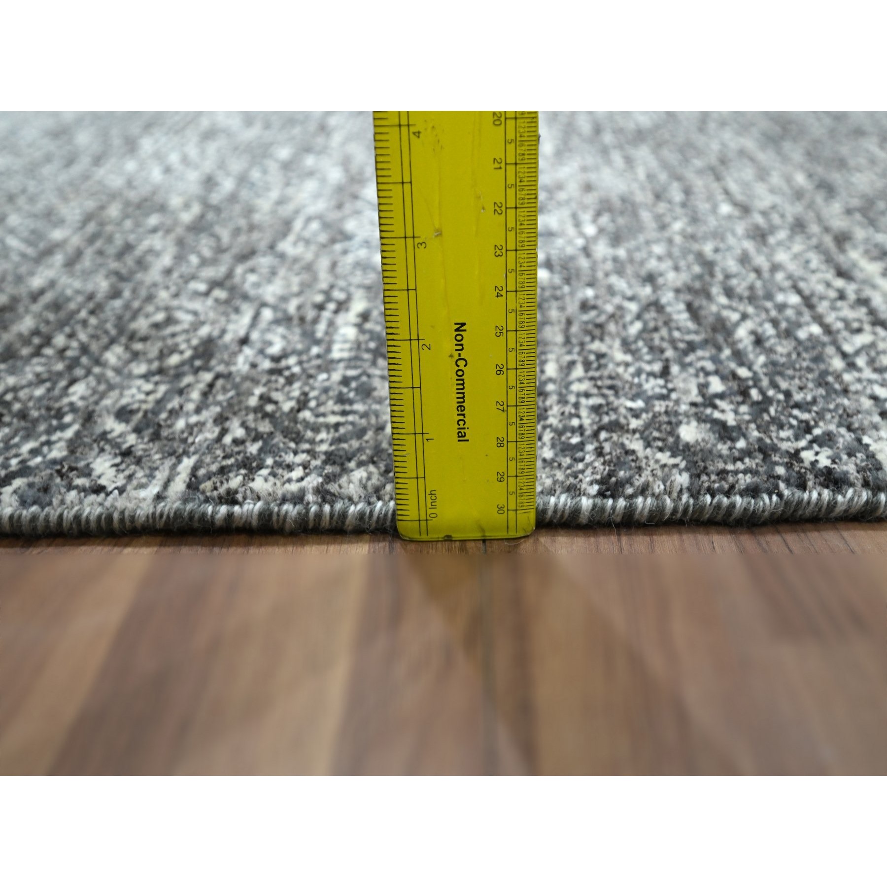 2'7"x9'10" Pebble Gray, Kohinoor Herat with Small Geometric Repetitive Diamond Design, Tone On Tone, Soft Wool, Hand Knotted, Runner, Oriental Rug HR76412 - Image 6