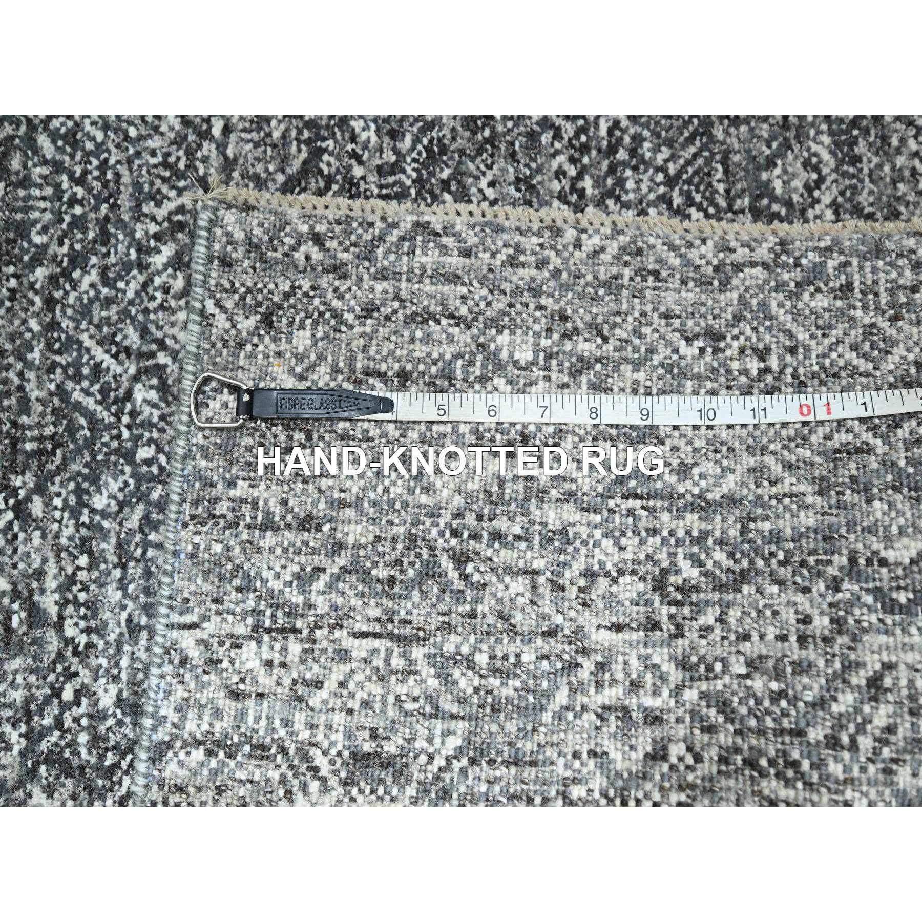2'7"x9'10" Pebble Gray, Kohinoor Herat with Small Geometric Repetitive Diamond Design, Tone On Tone, Soft Wool, Hand Knotted, Runner, Oriental Rug HR76412 - Image 7