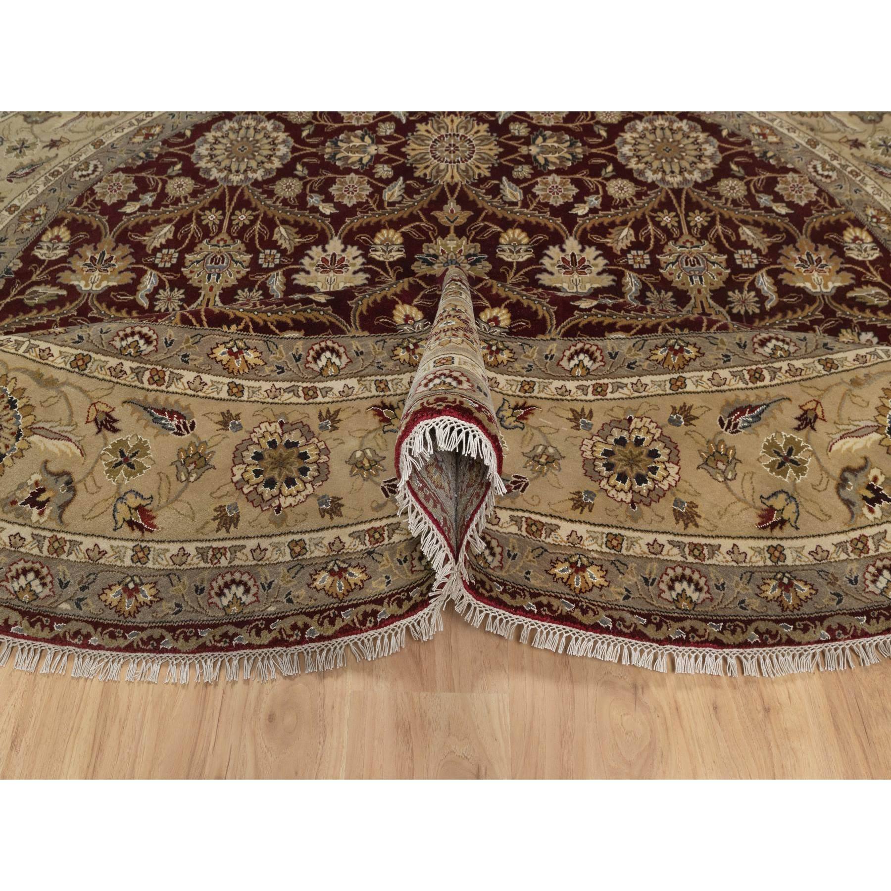 8'1"x8'1" Wine Red, Hereke with All Over Design, 300 KPSI, Wool and Silk, Hand Knotted, Round, Oriental Rug HR91438 - Image 5